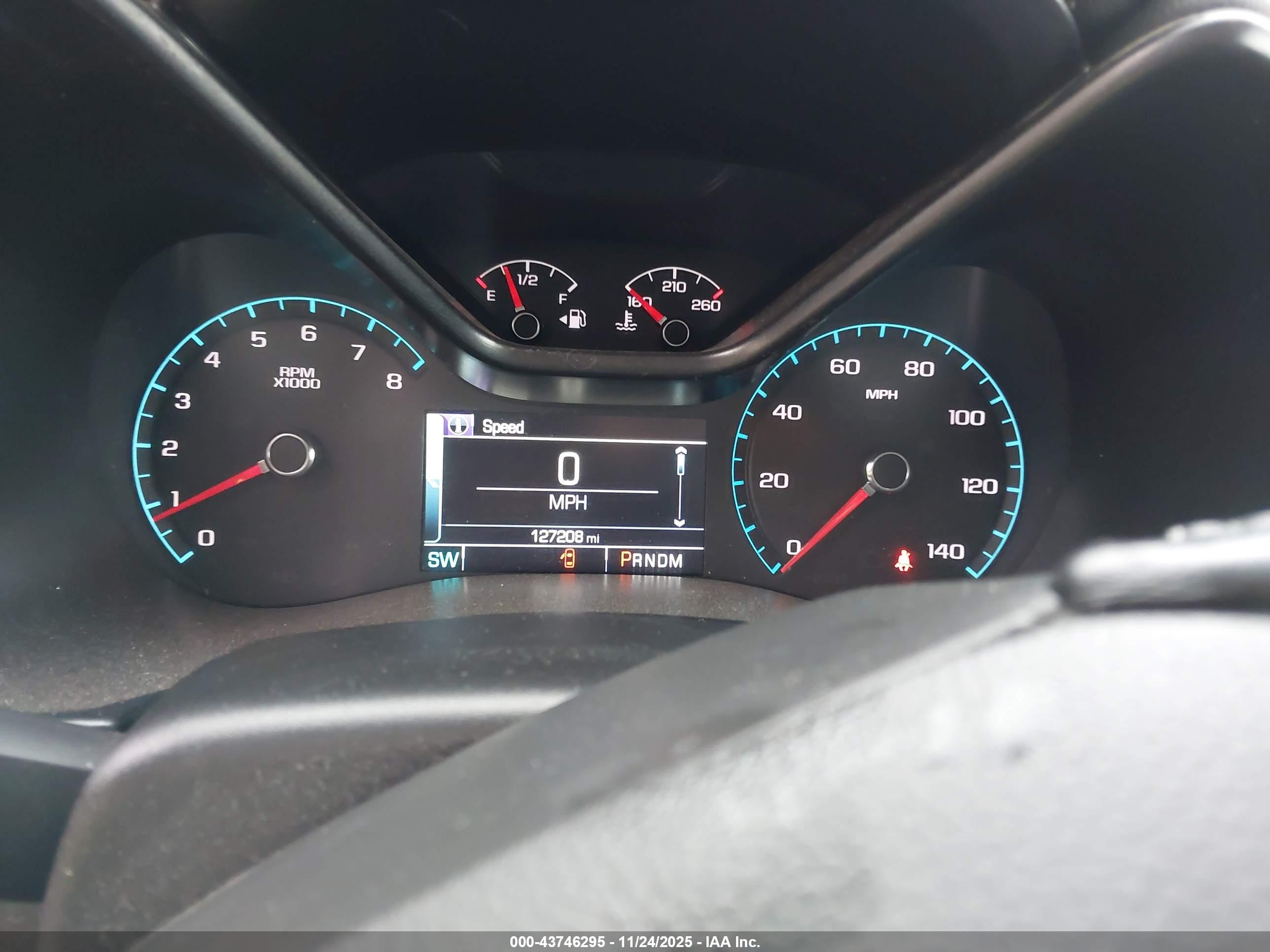 CHEVROLET COLORADO image 7