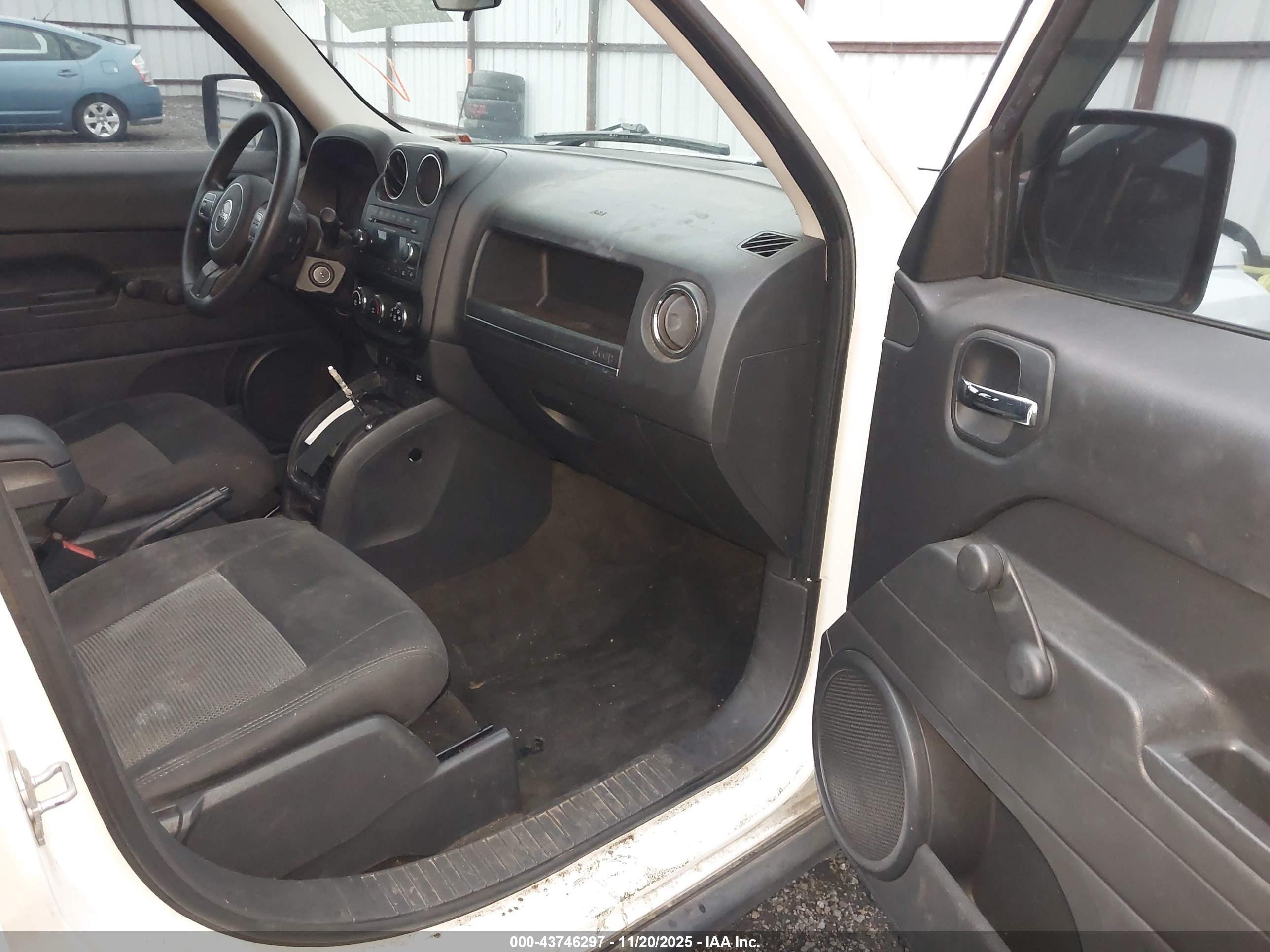 JEEP PATRIOT image 5