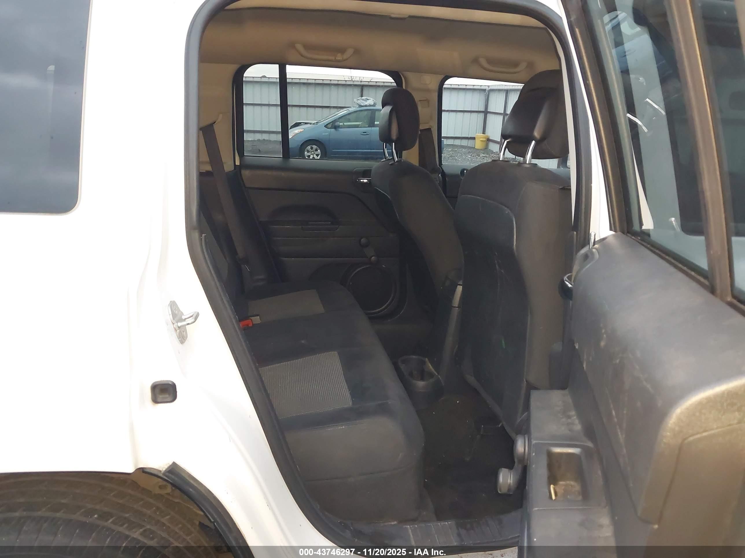 JEEP PATRIOT image 8