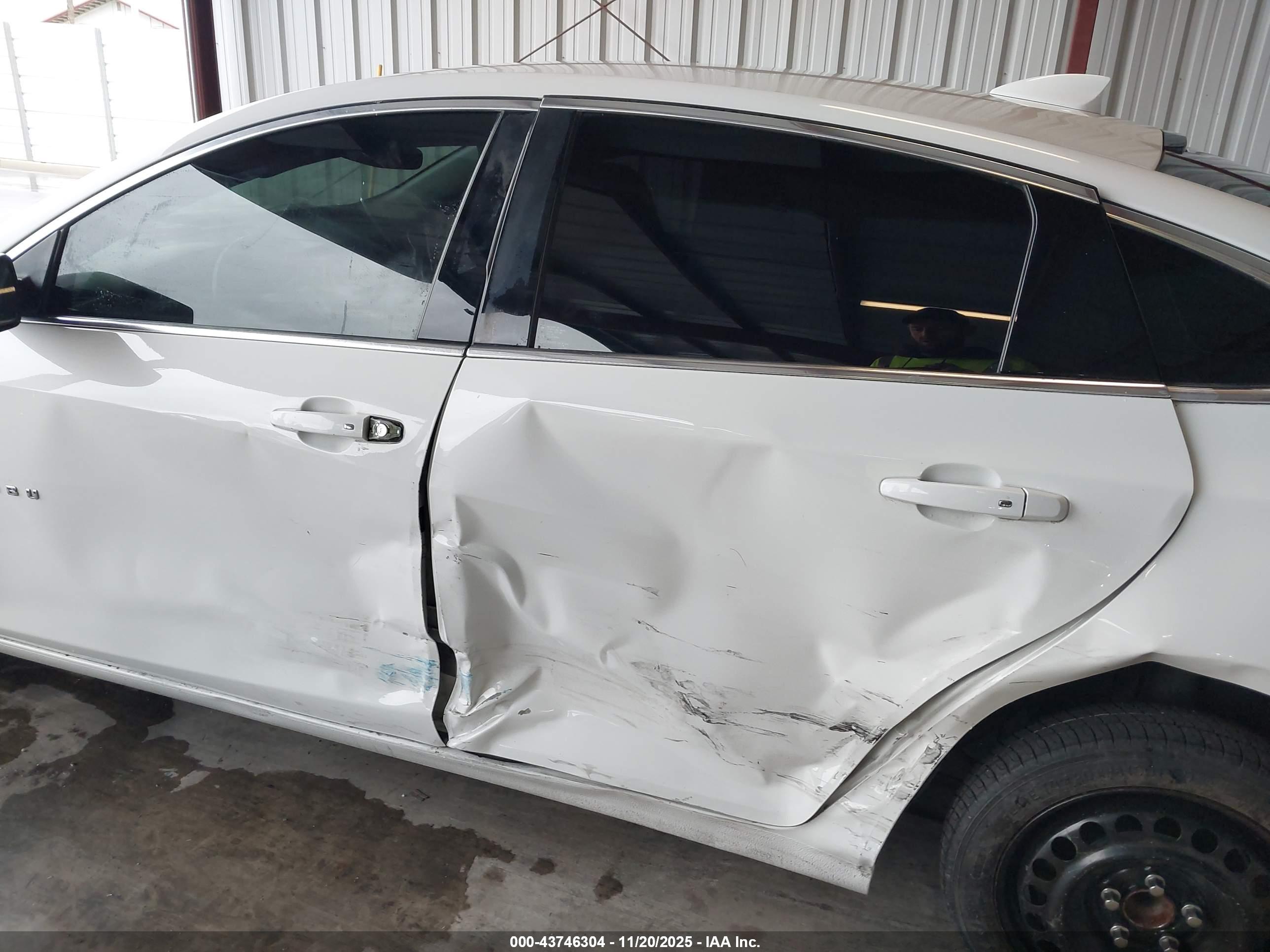 CHEVROLET MALIBU image 6