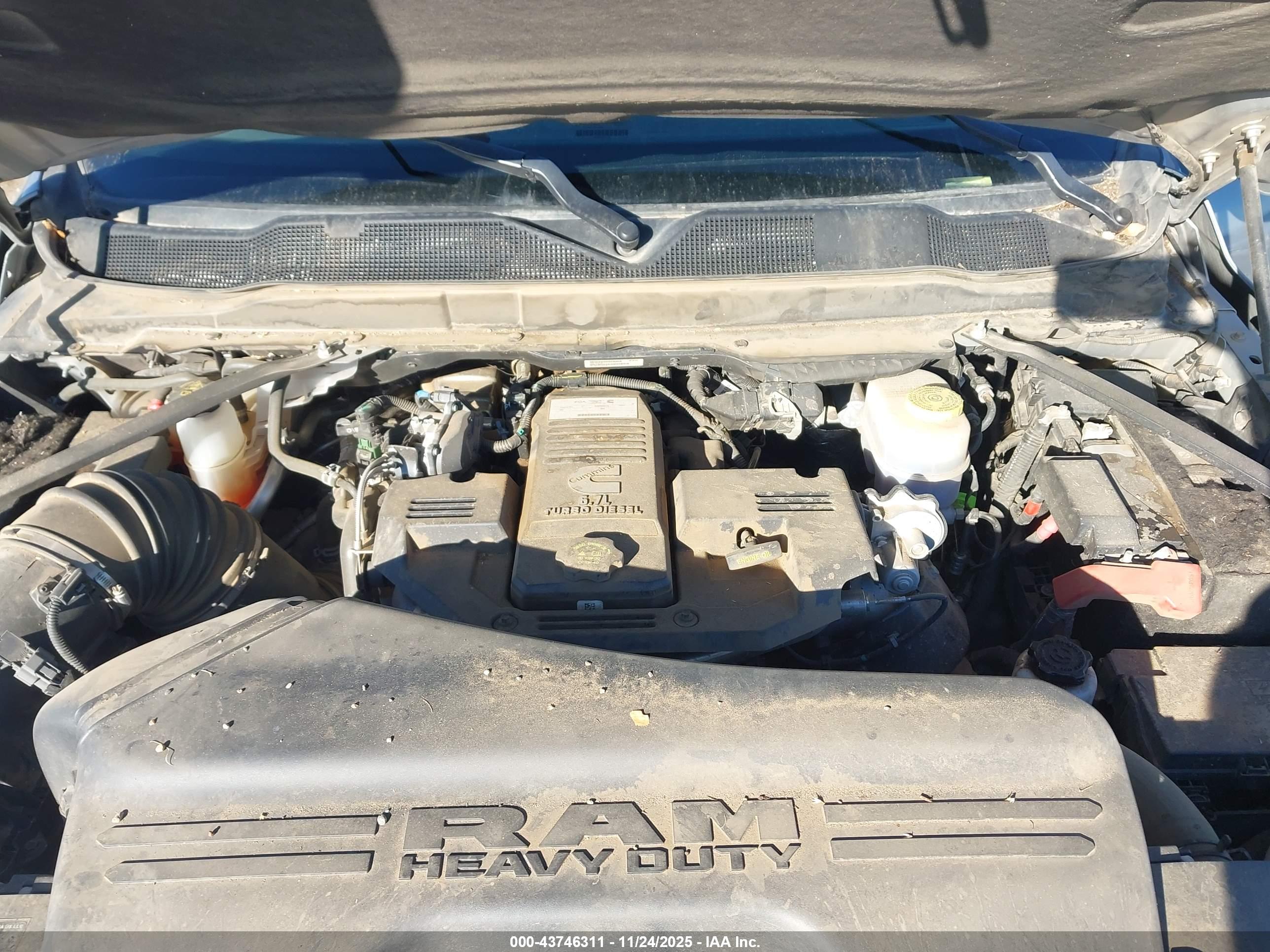 RAM 2500 image 10