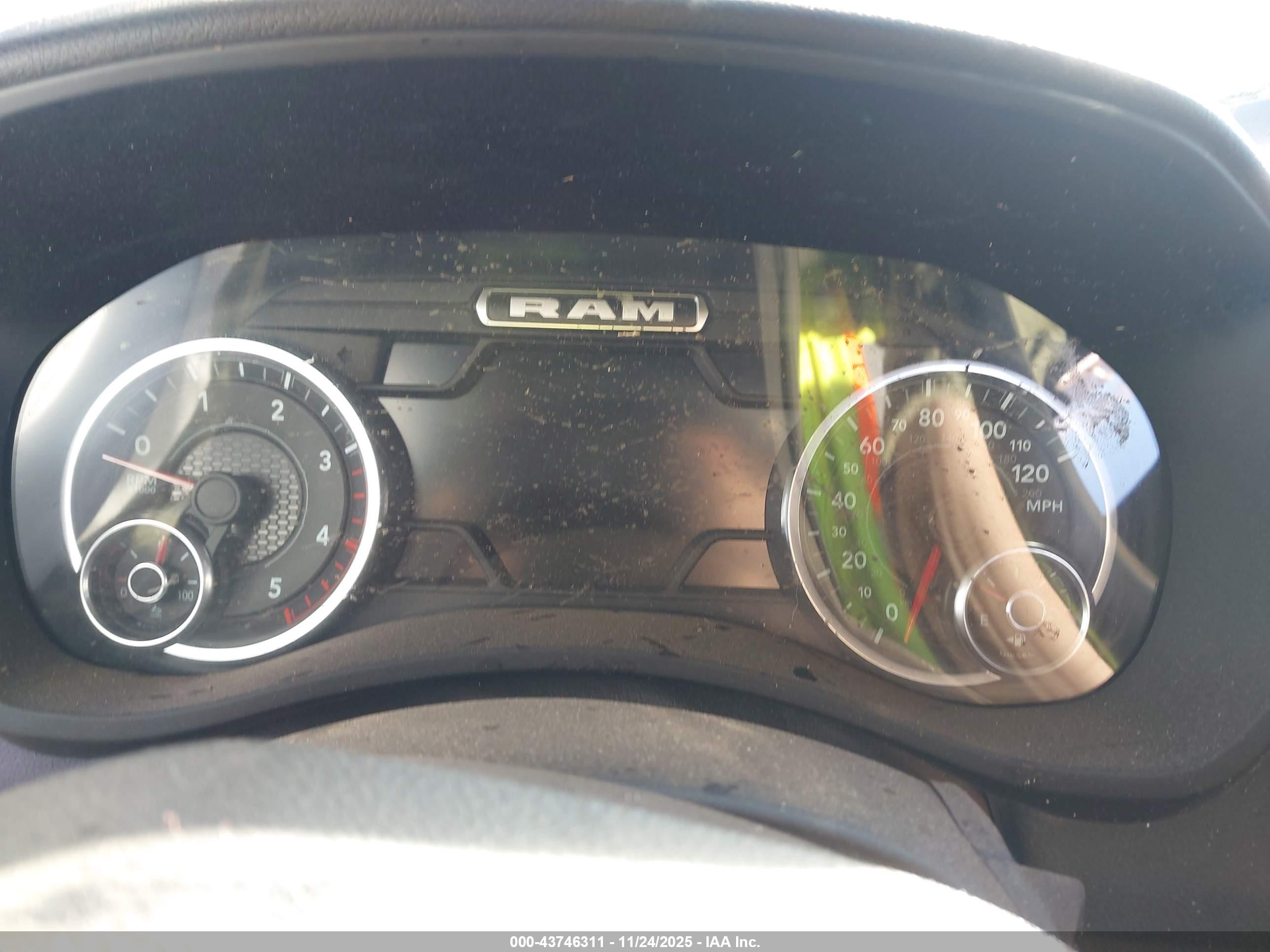 RAM 2500 image 7