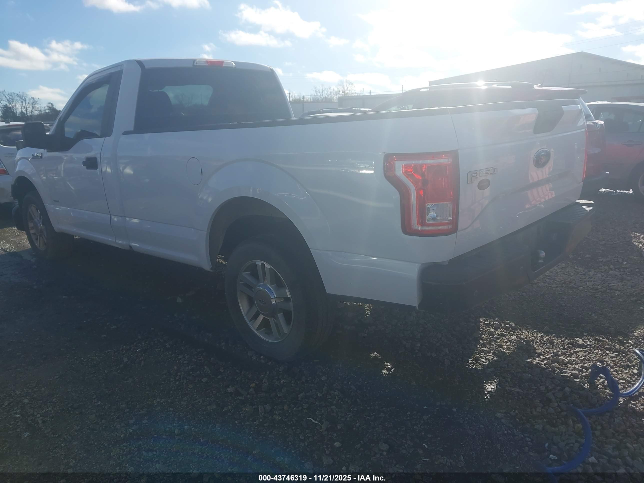 FORD F-150 image 3