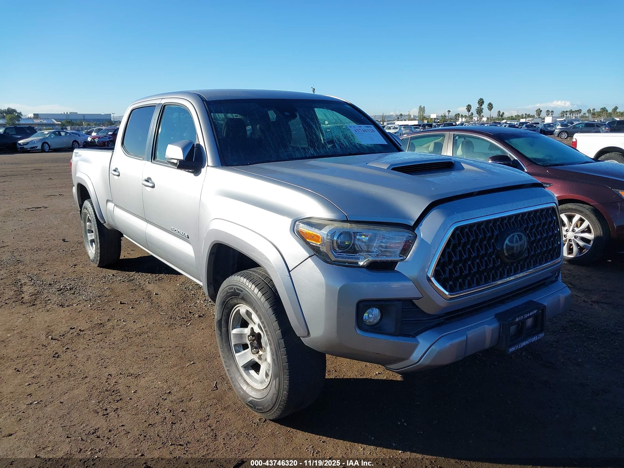 TOYOTA TACOMA image 6