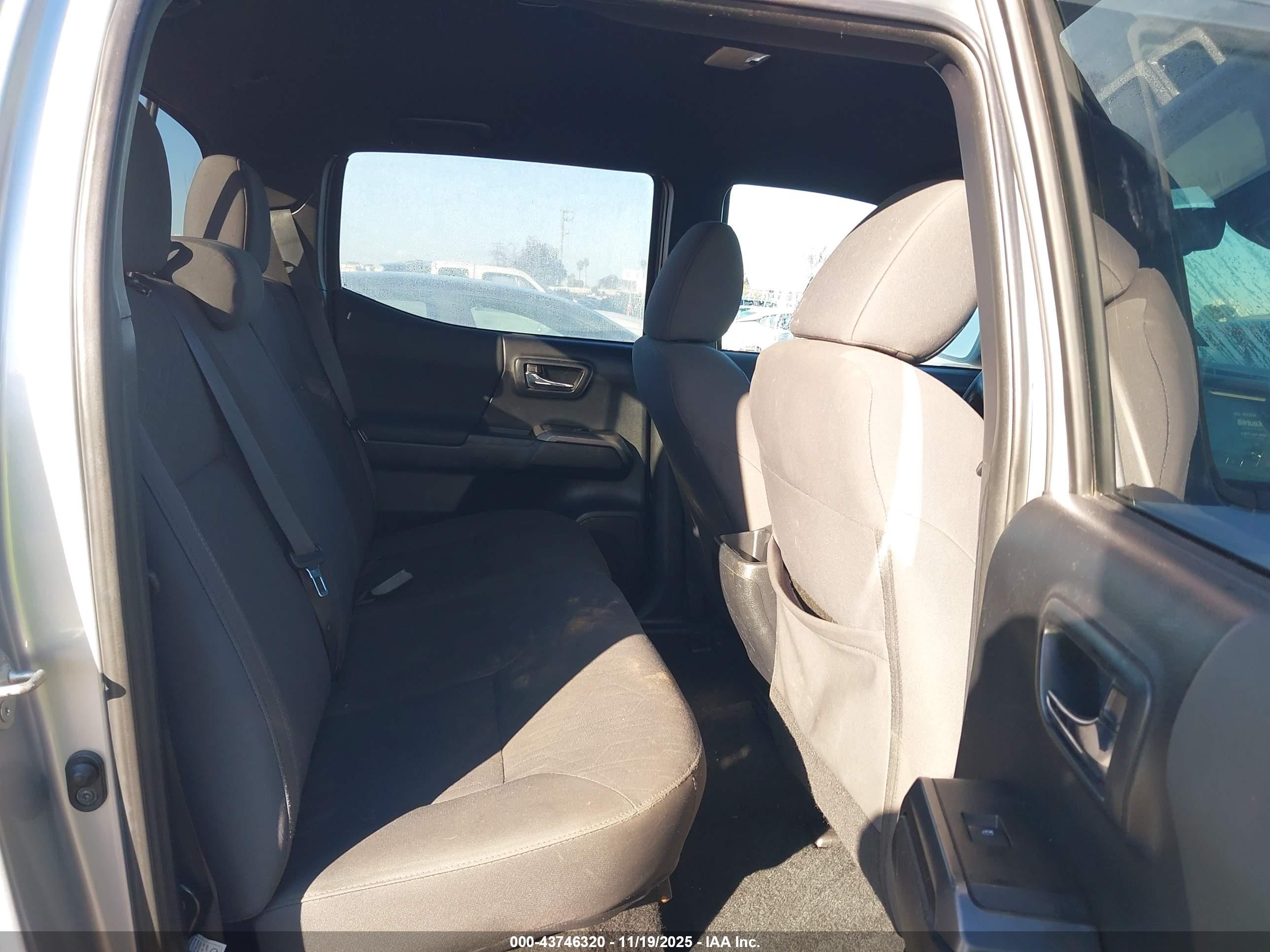 TOYOTA TACOMA image 8