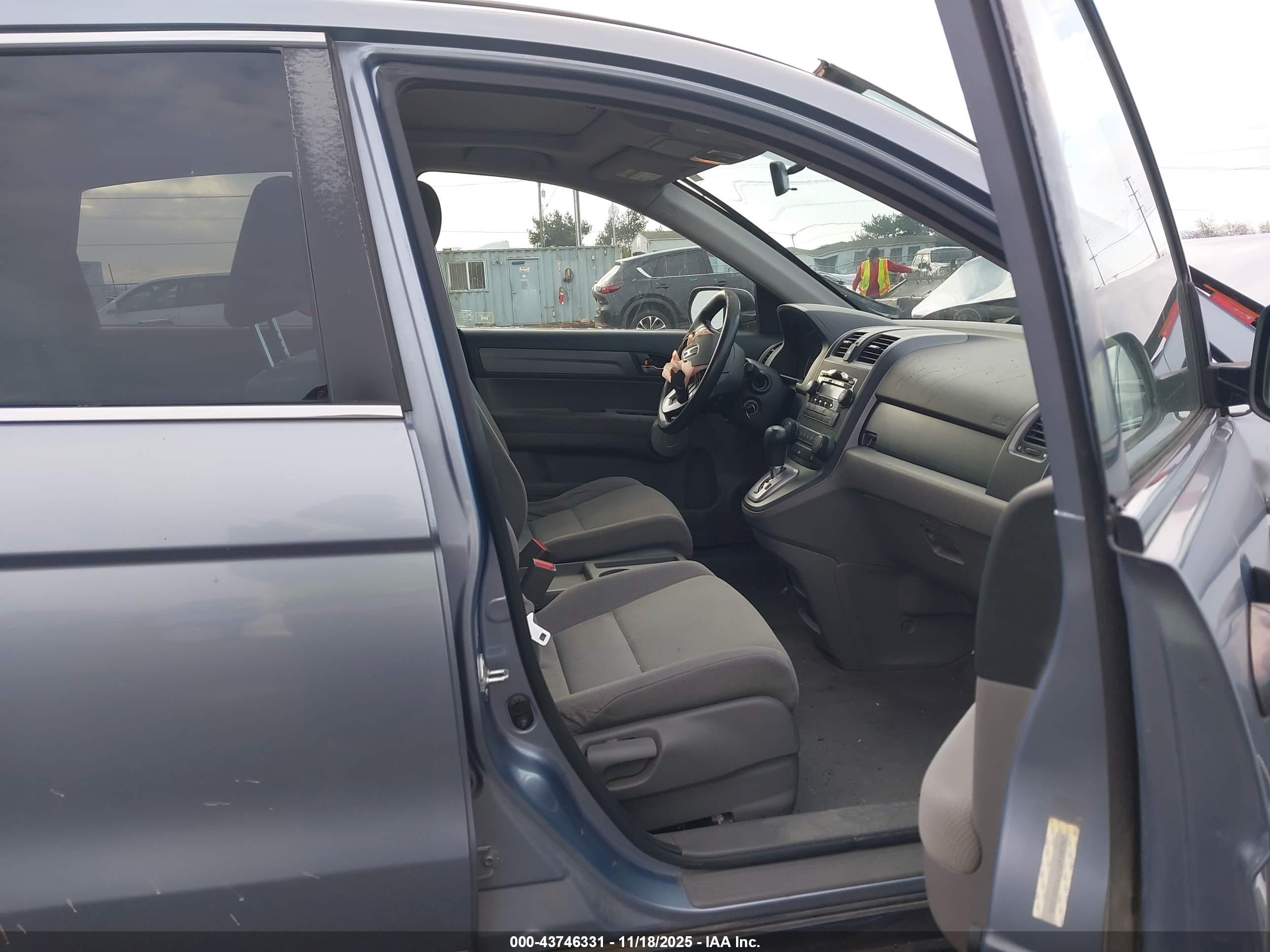 HONDA CR-V image 5