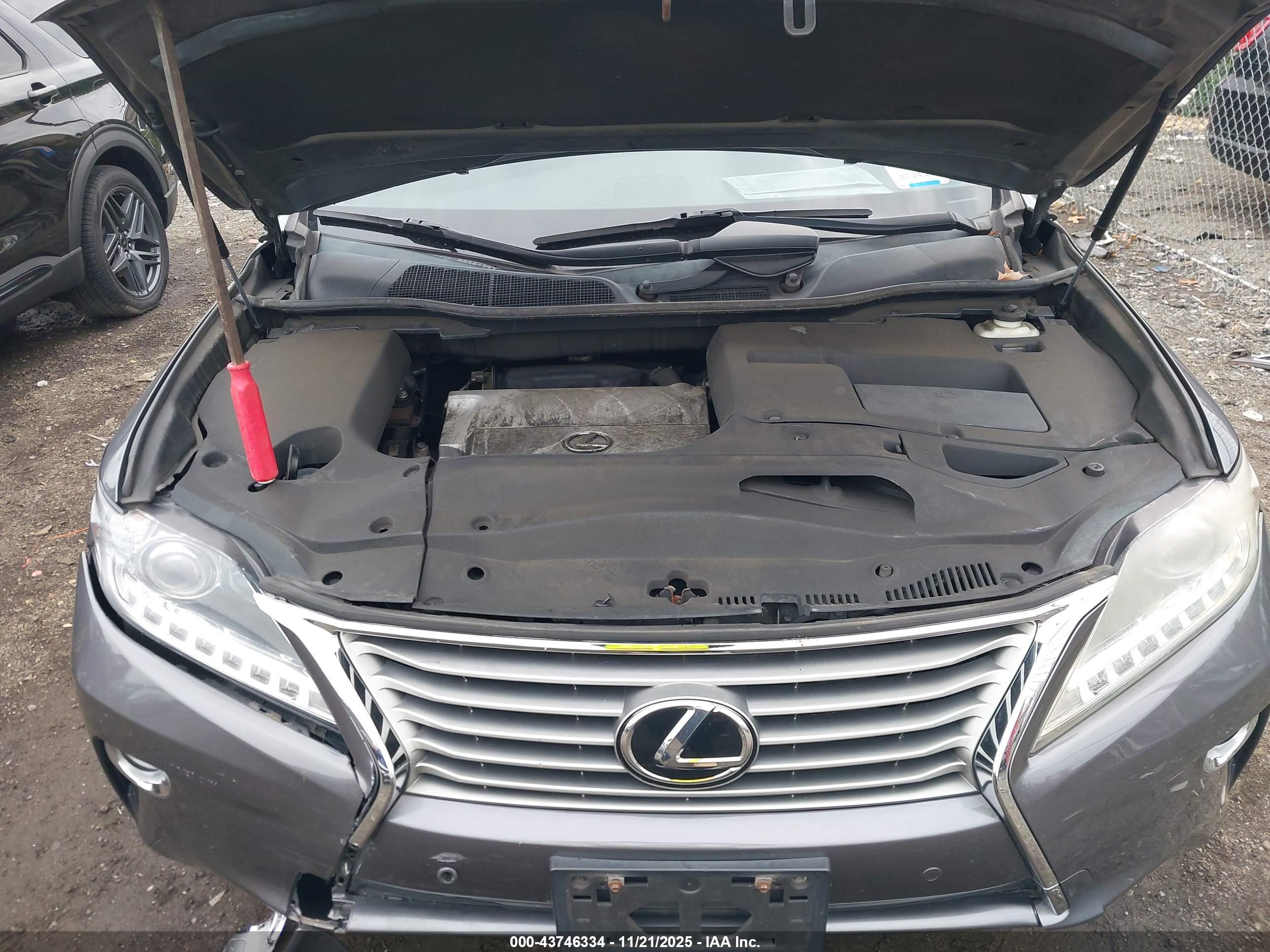 LEXUS RX image 10