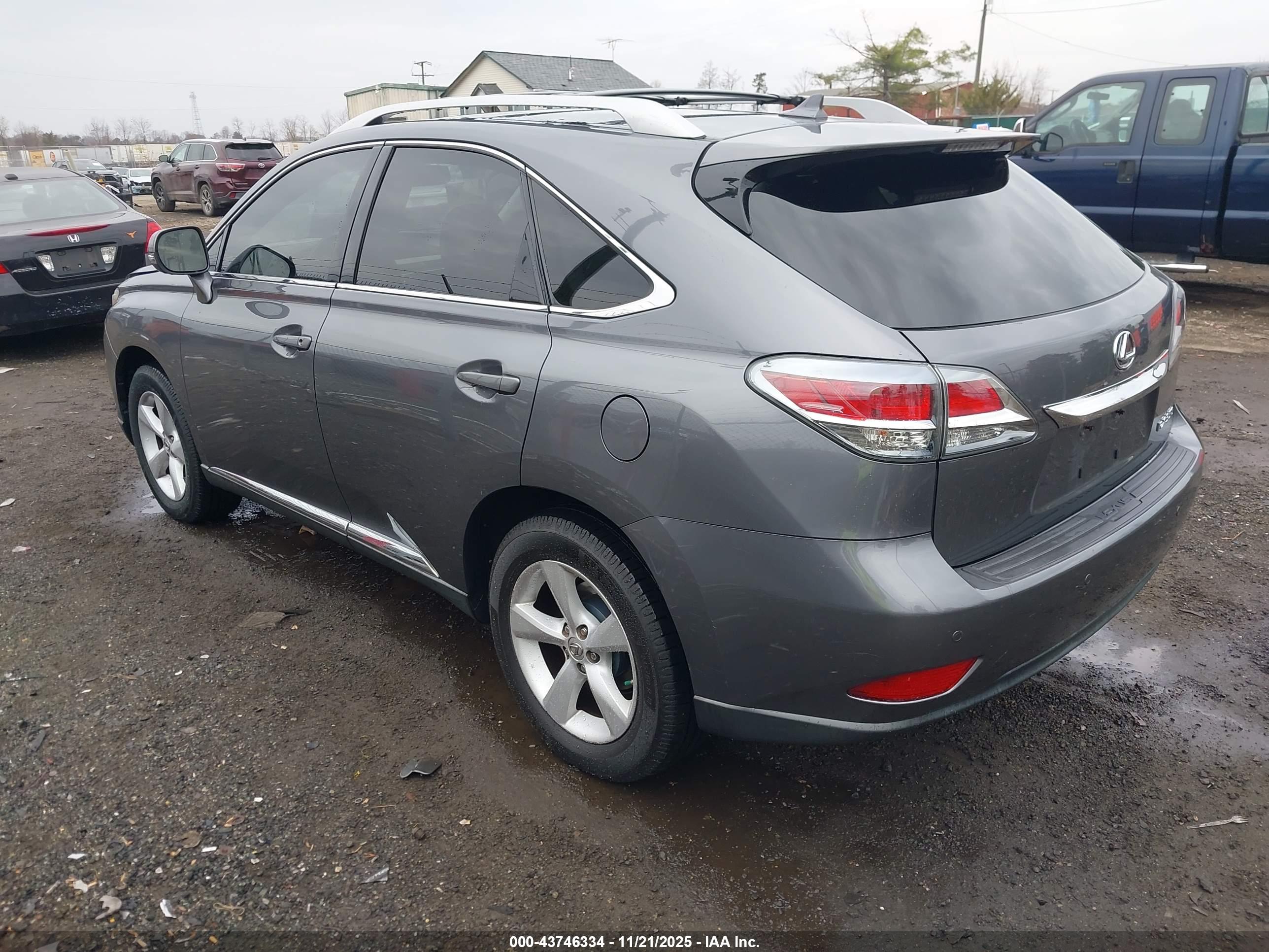 LEXUS RX image 3