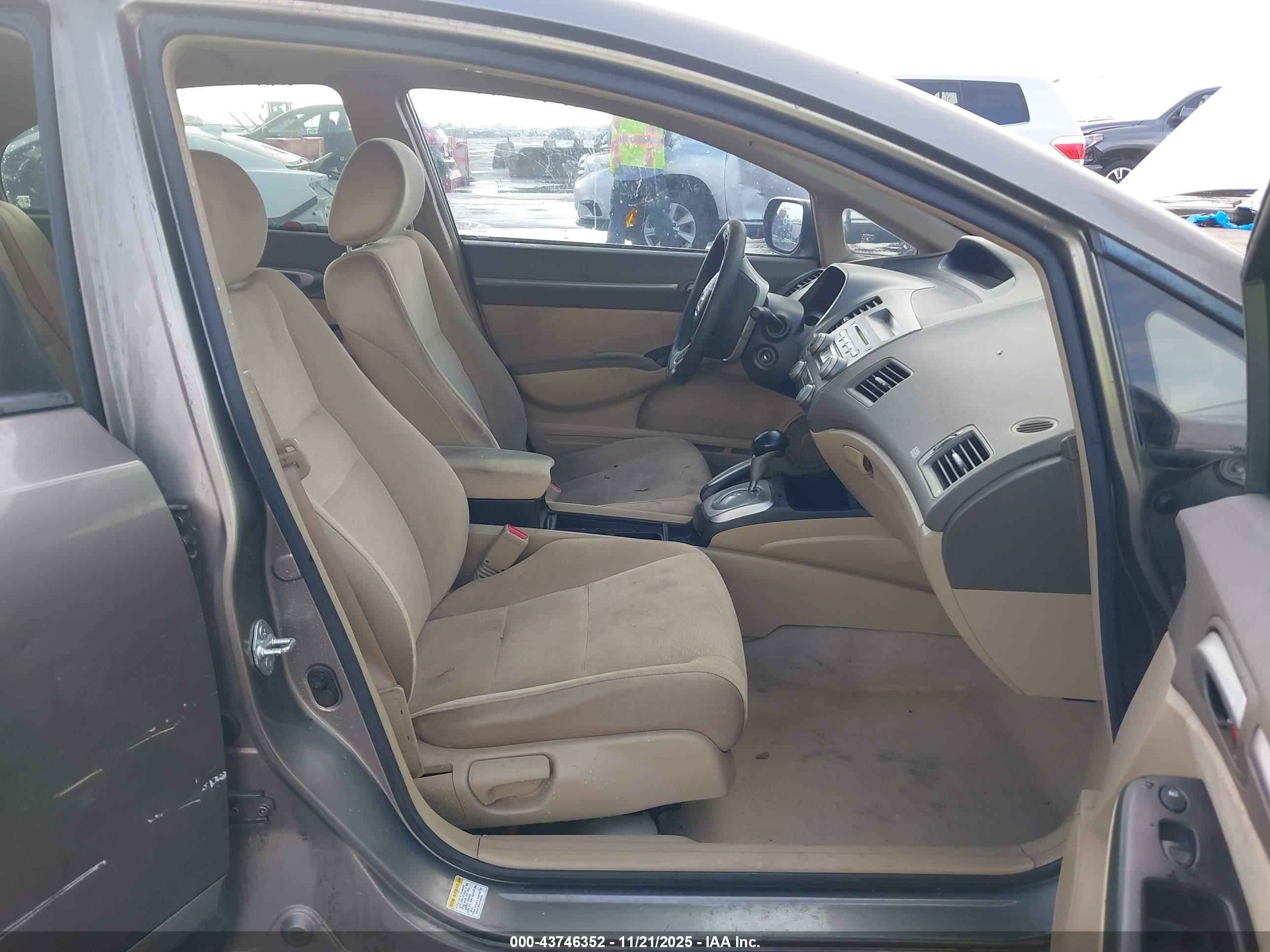 HONDA CIVIC image 5
