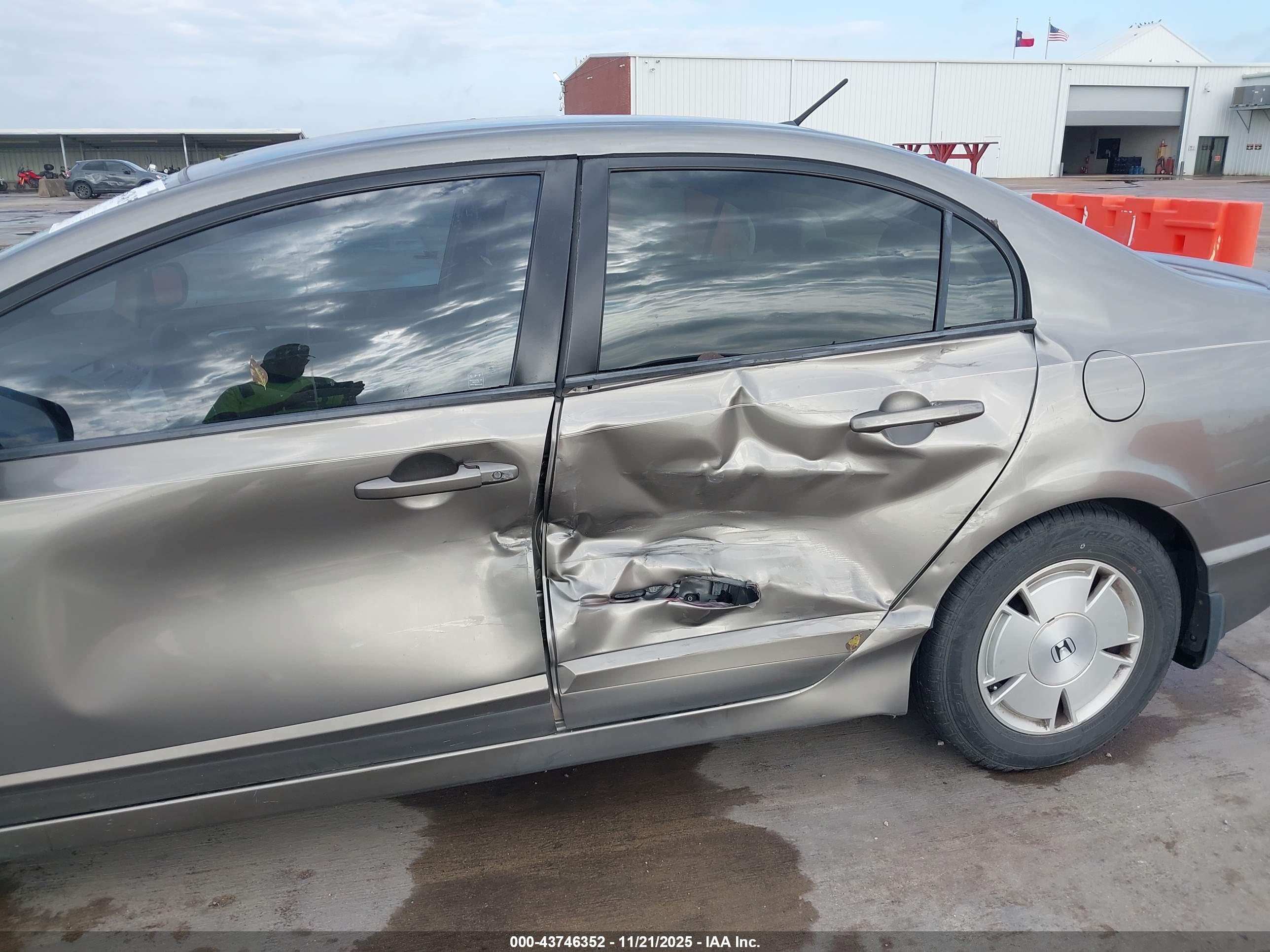 HONDA CIVIC image 6