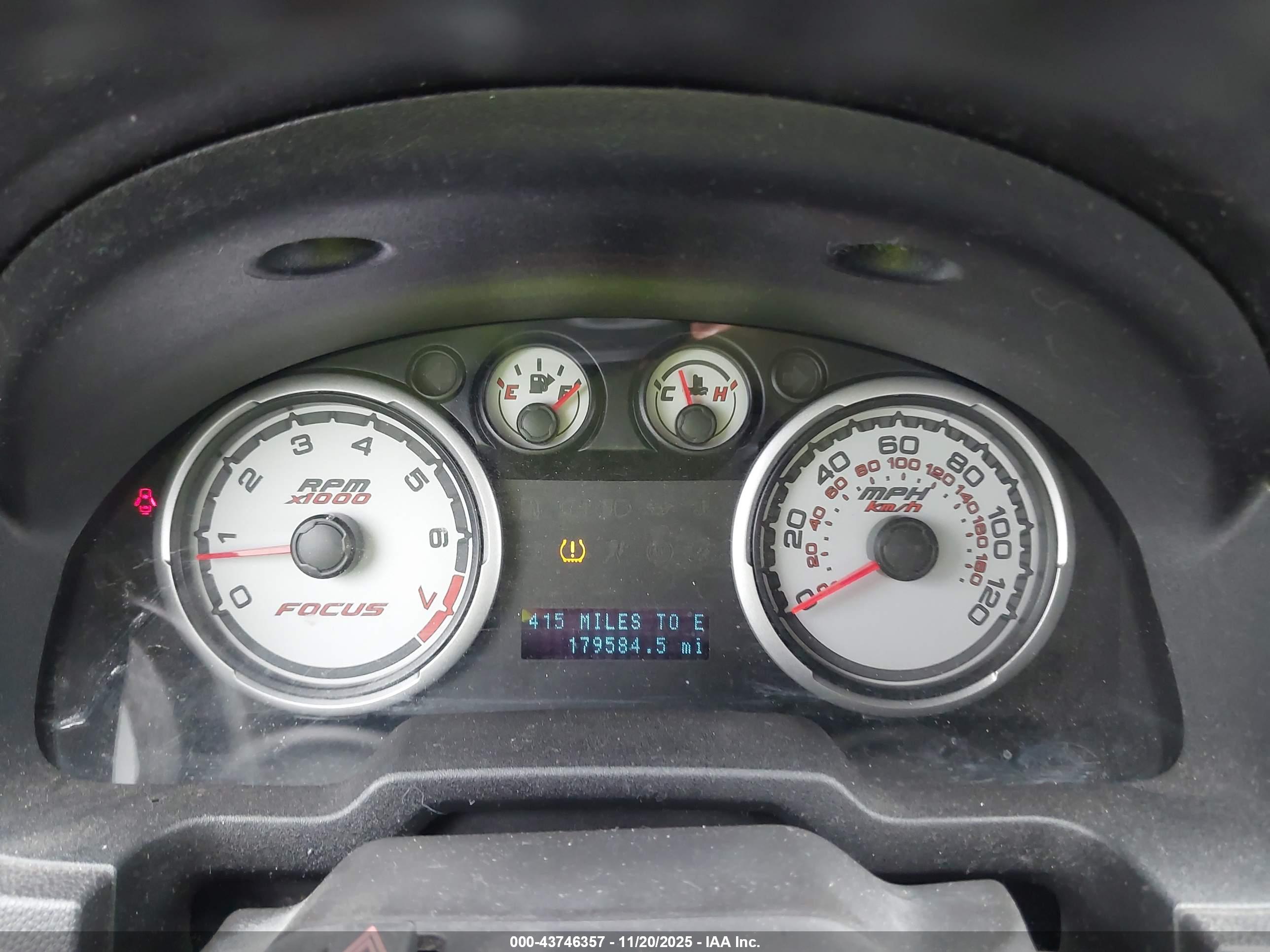 FORD FOCUS image 7