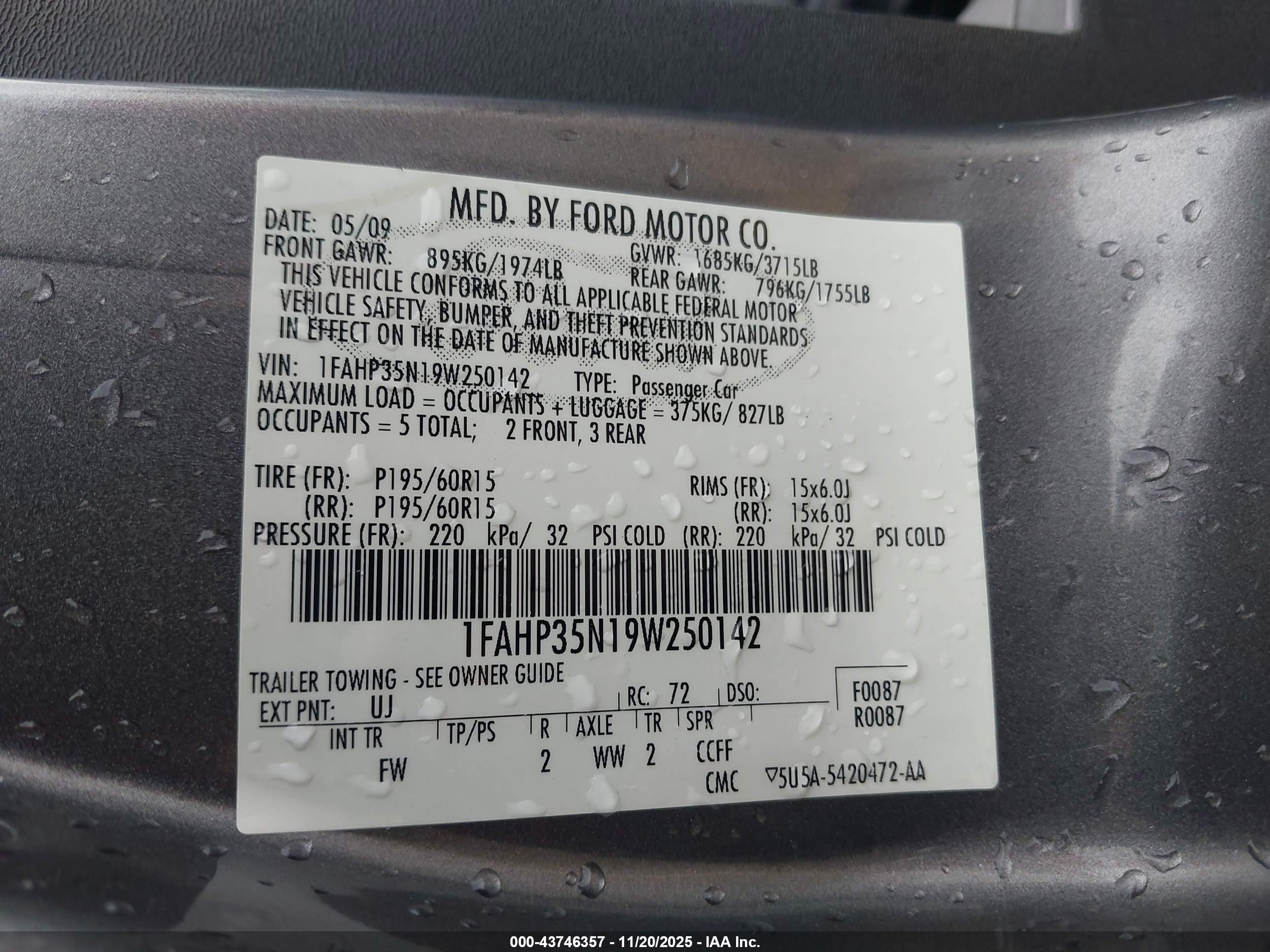 FORD FOCUS image 9