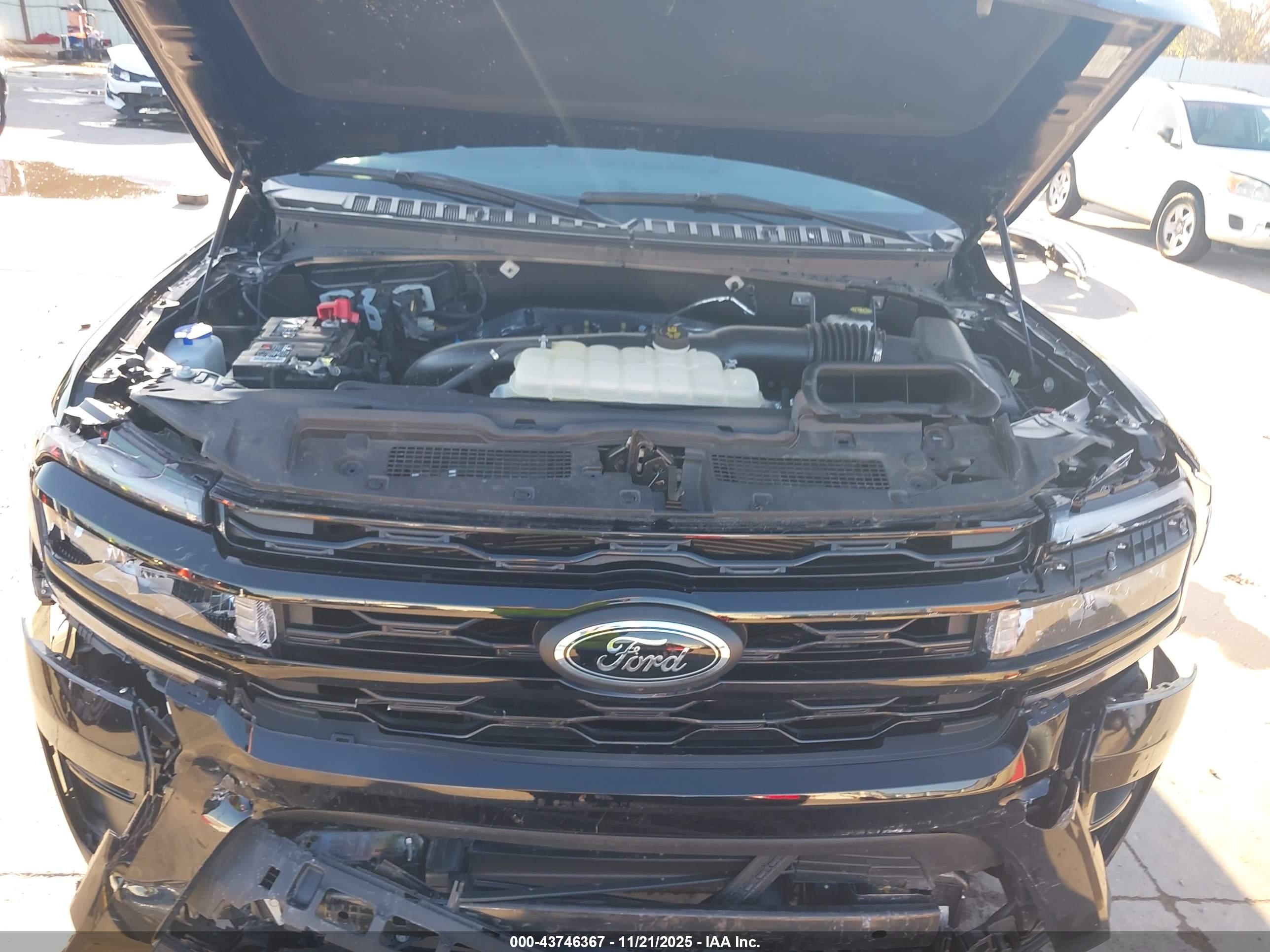 FORD EXPEDITION image 10