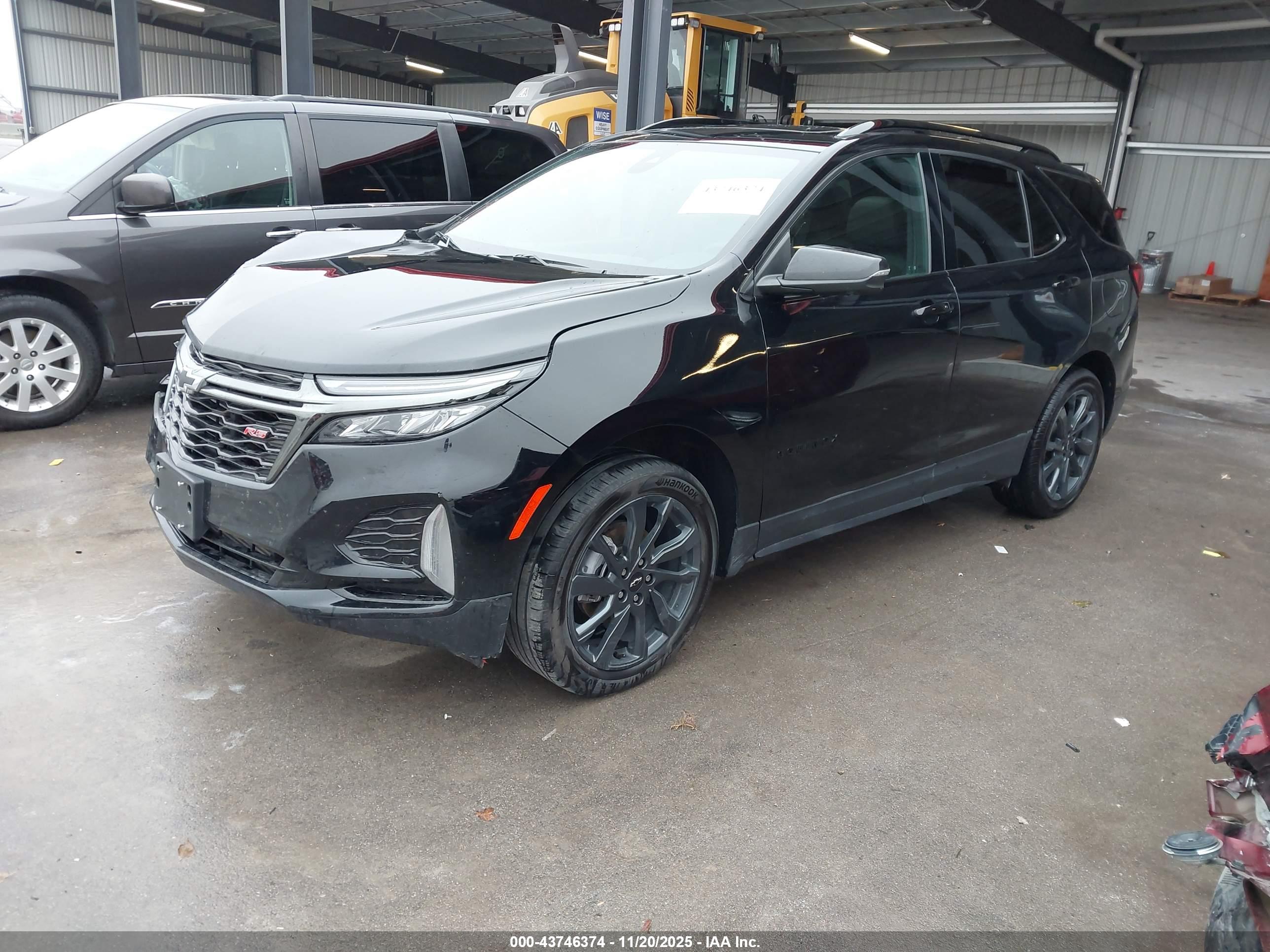 CHEVROLET EQUINOX image 2