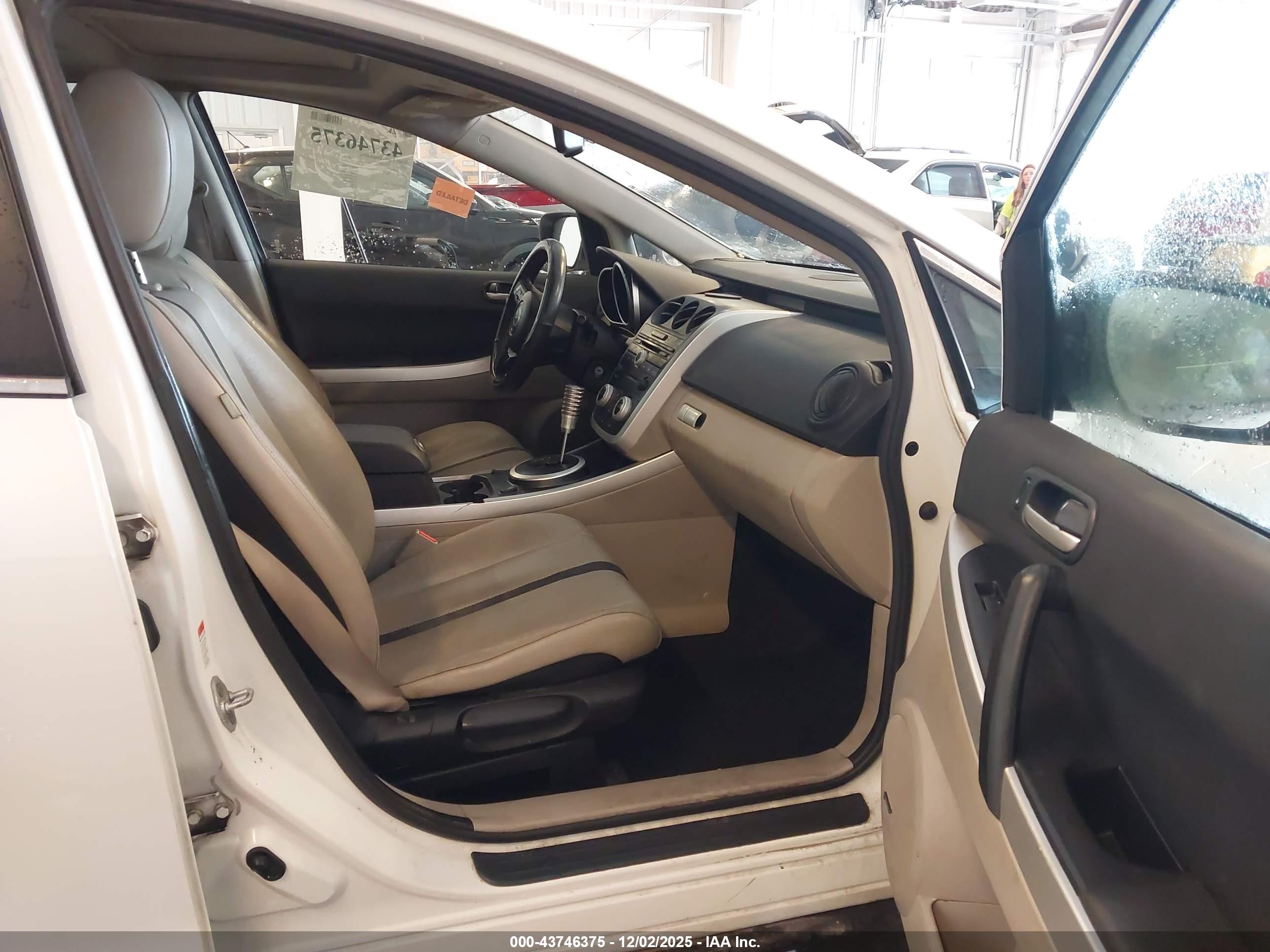 MAZDA CX-7 image 5