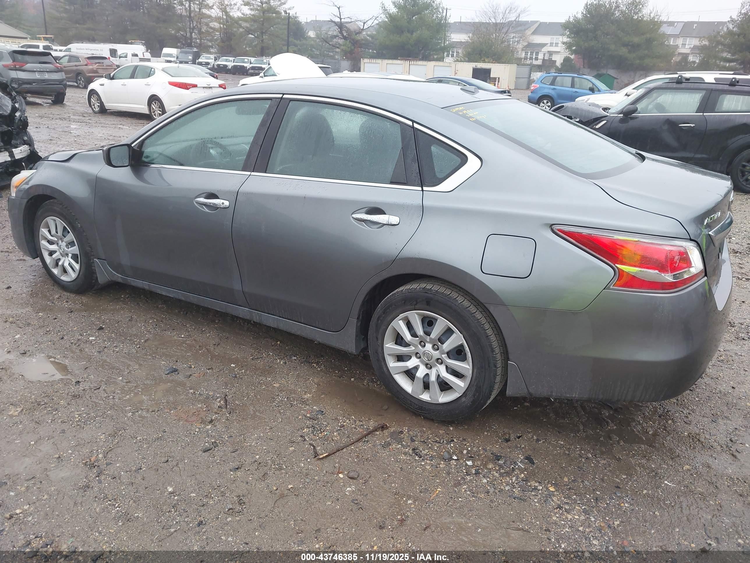 NISSAN ALTIMA image 3
