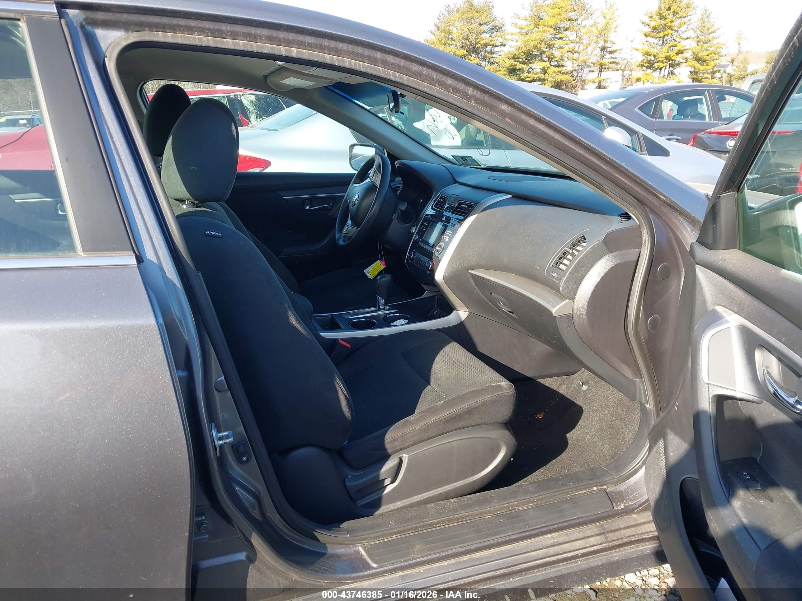 NISSAN ALTIMA image 5