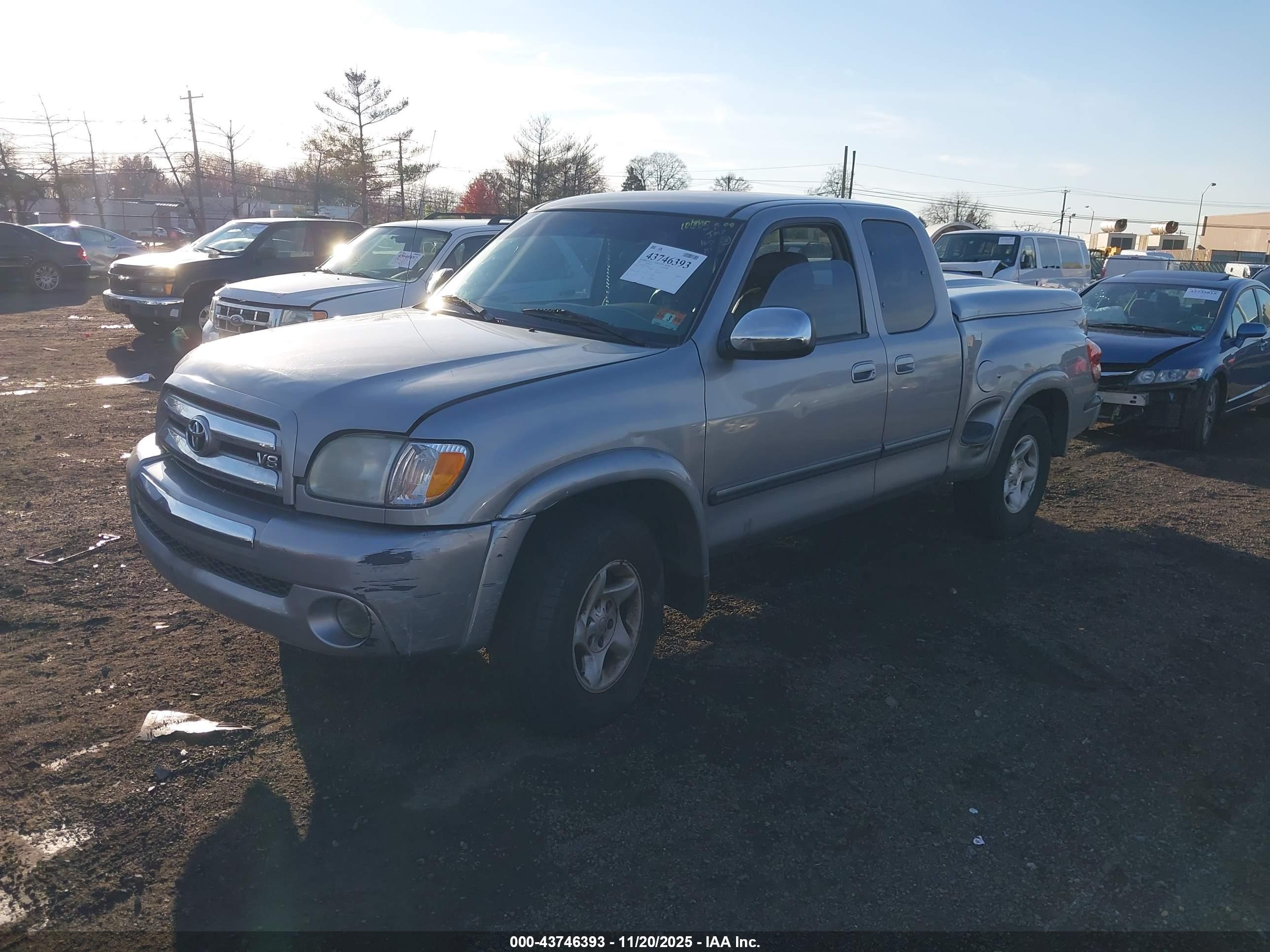 TOYOTA TUNDRA image 2