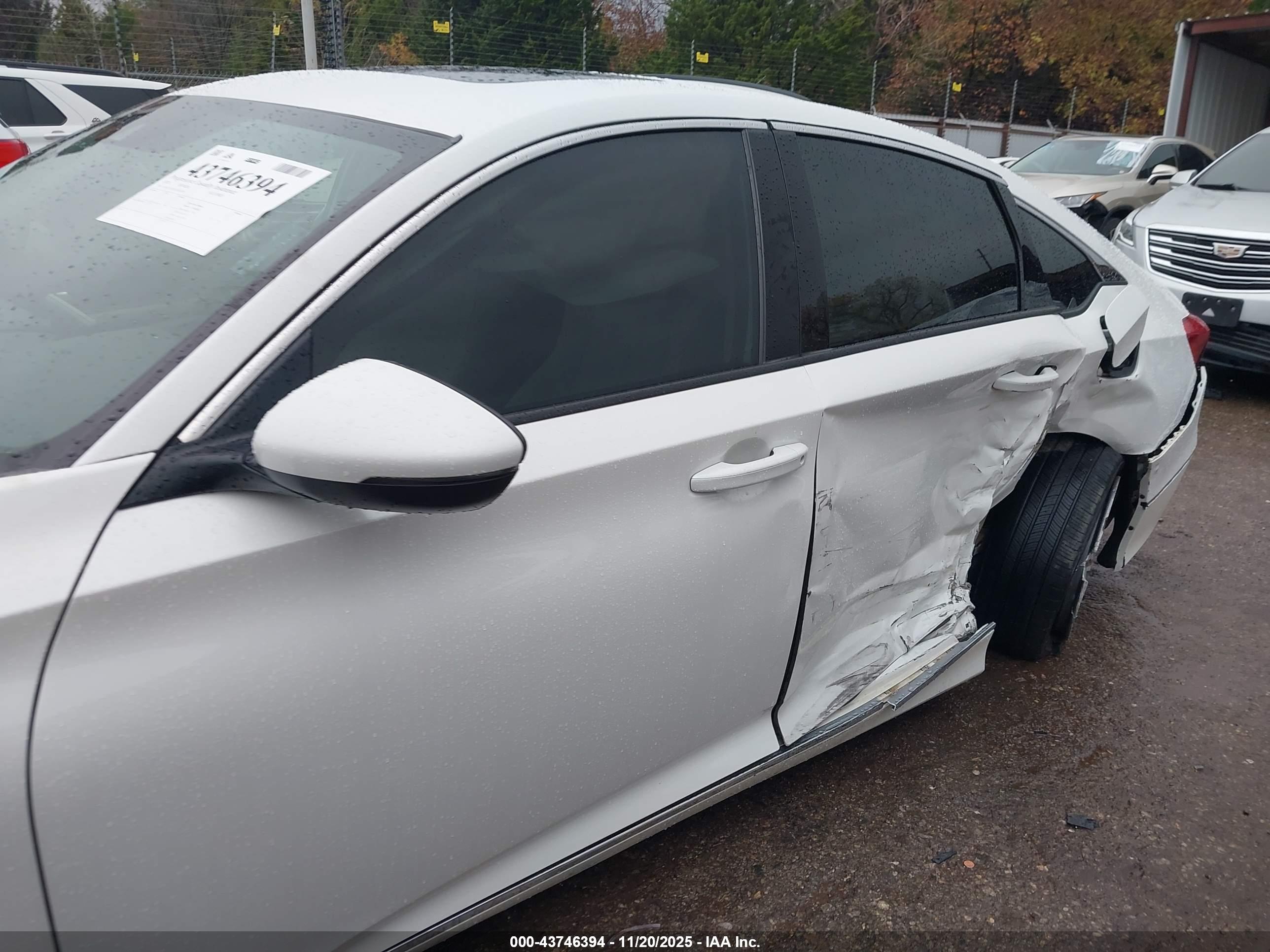 HONDA ACCORD image 6
