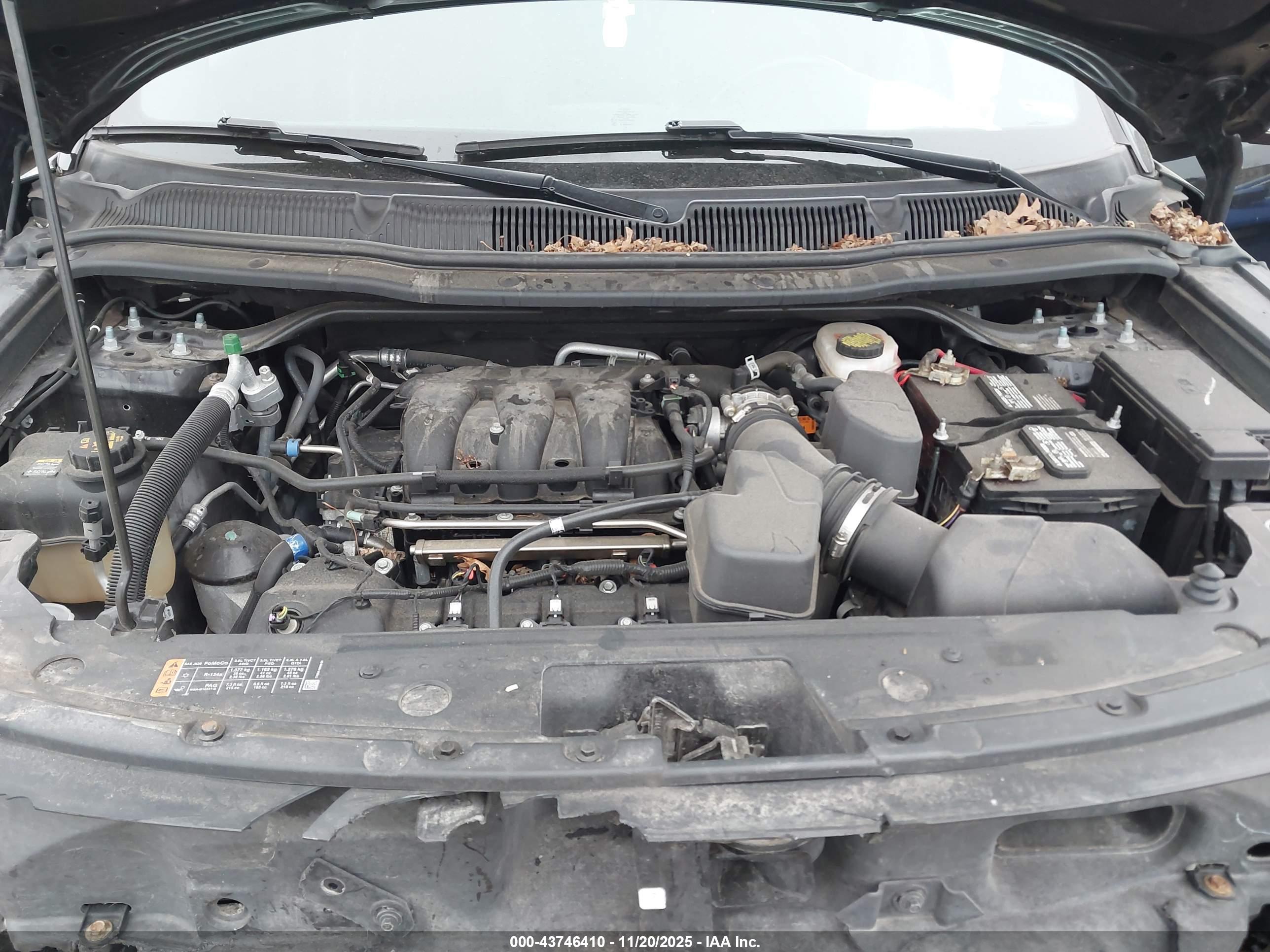 FORD EXPLORER image 10