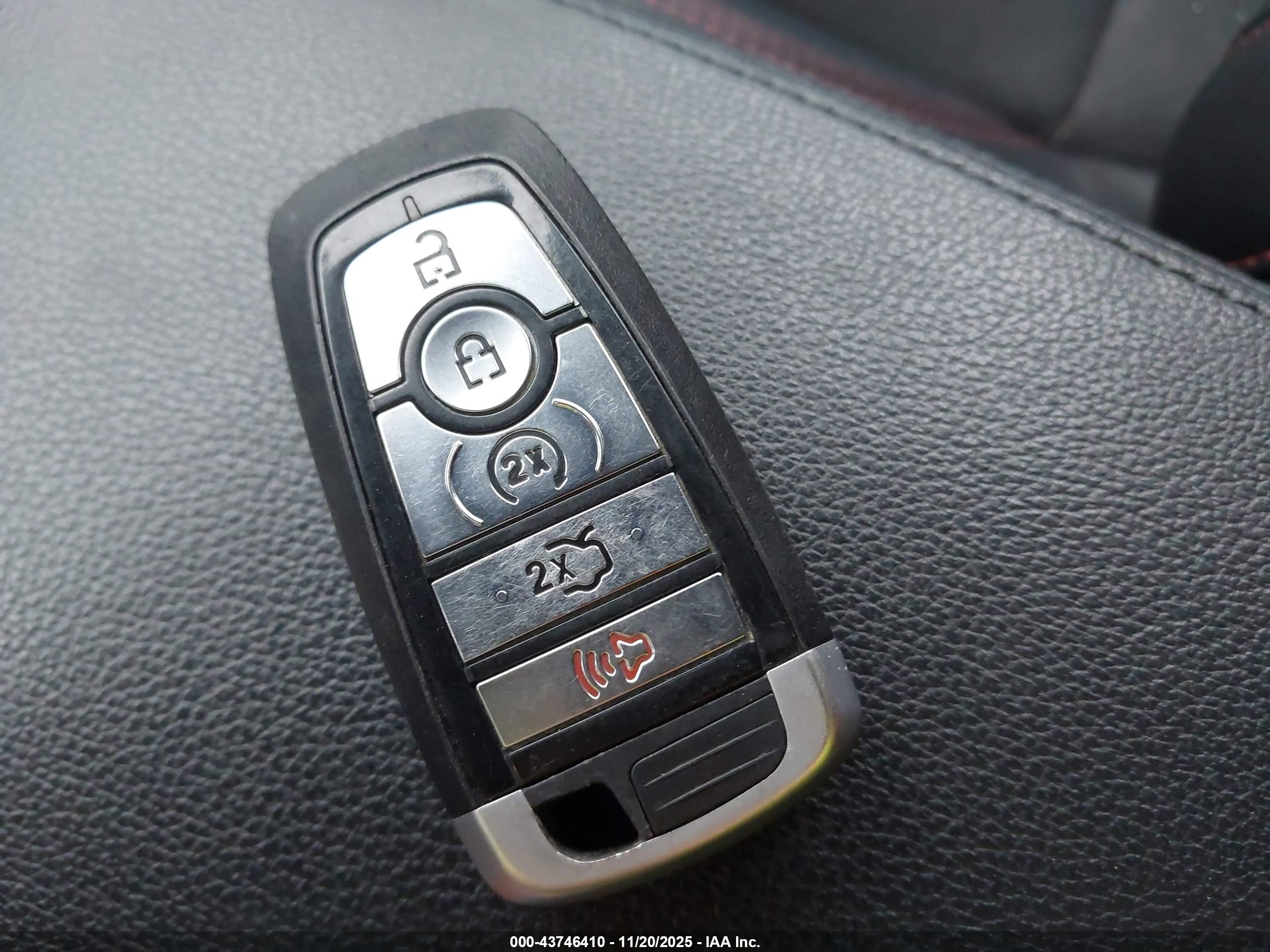 FORD EXPLORER image 11