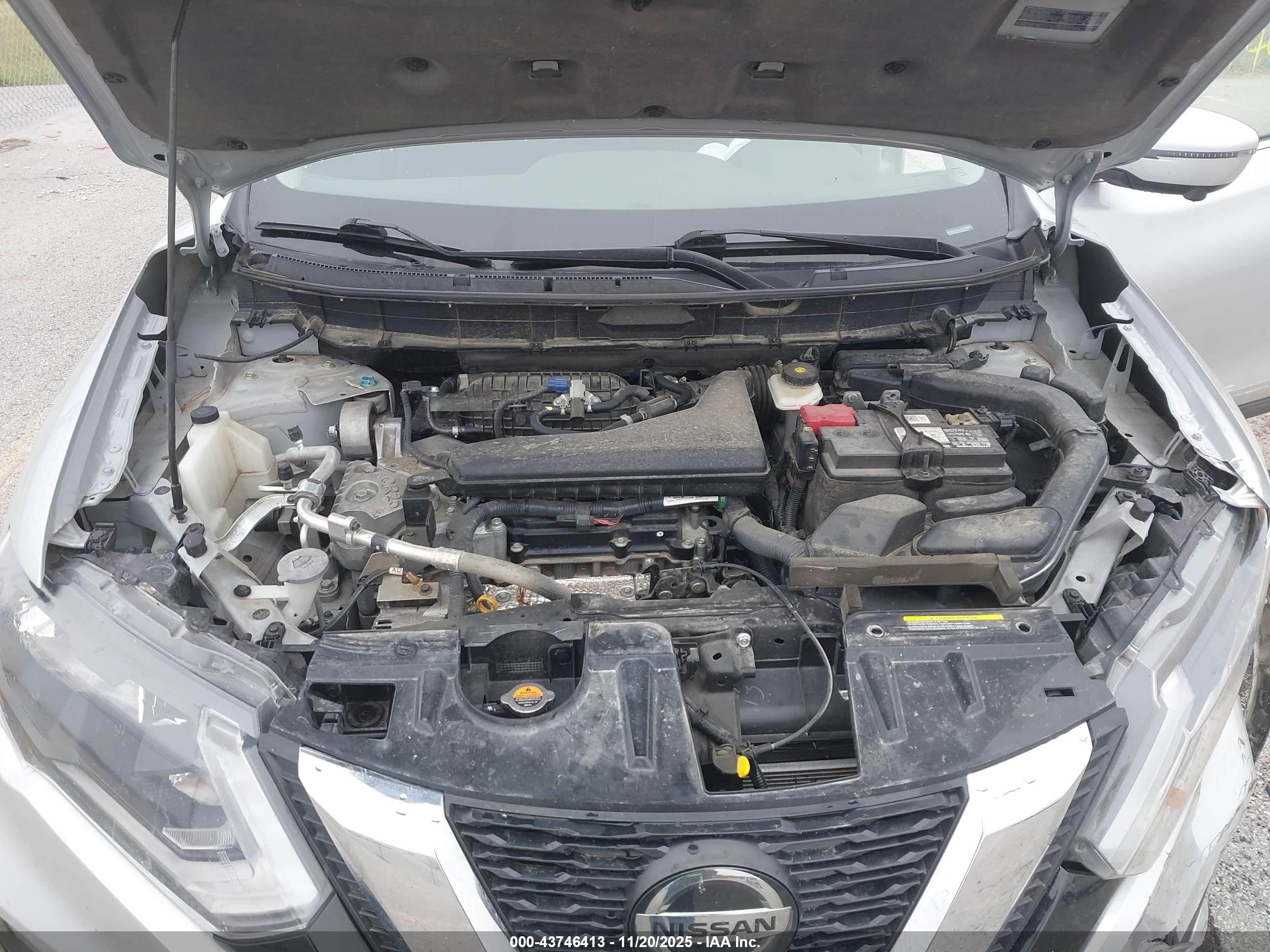 NISSAN ROGUE image 10