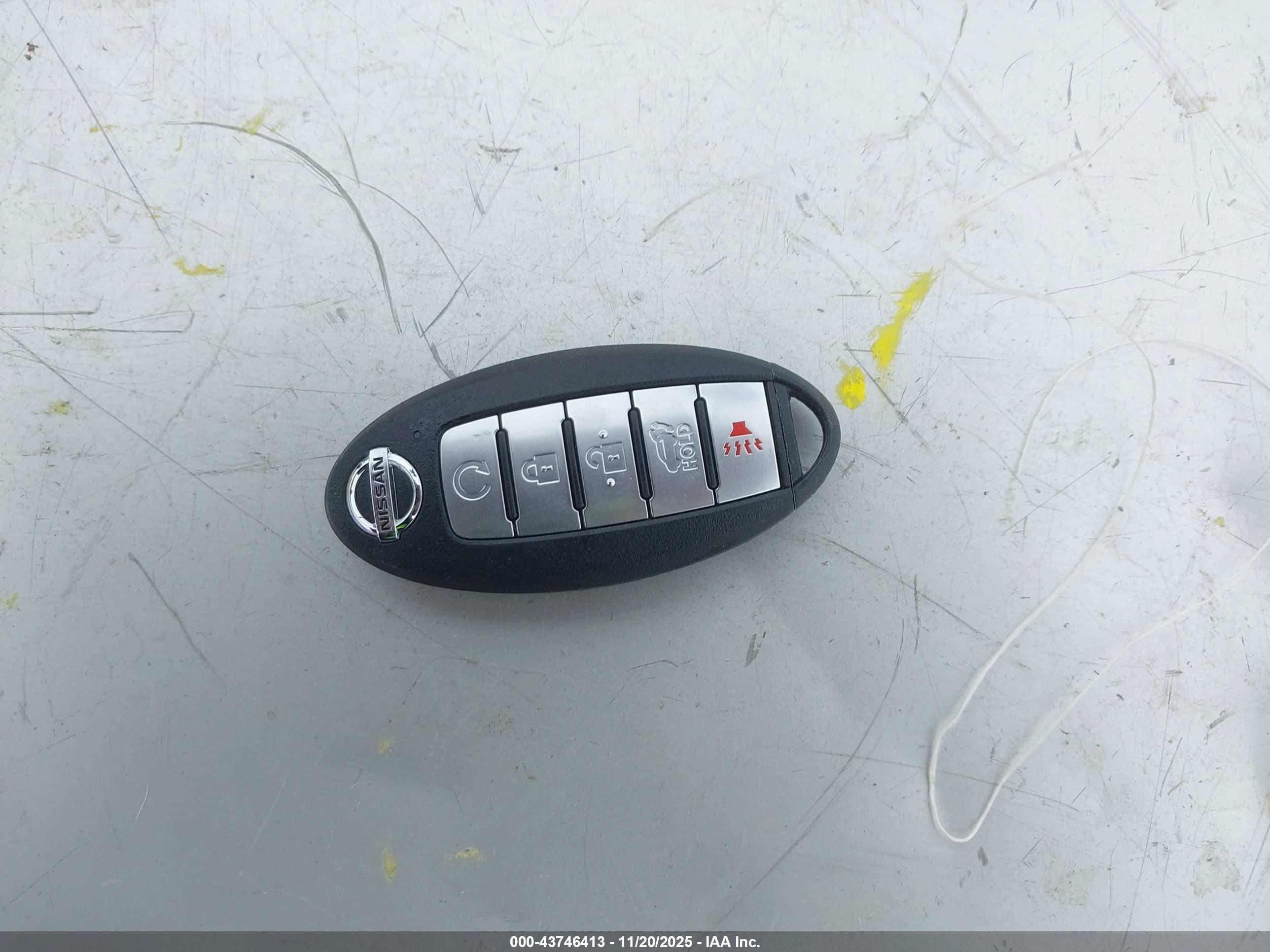 NISSAN ROGUE image 11