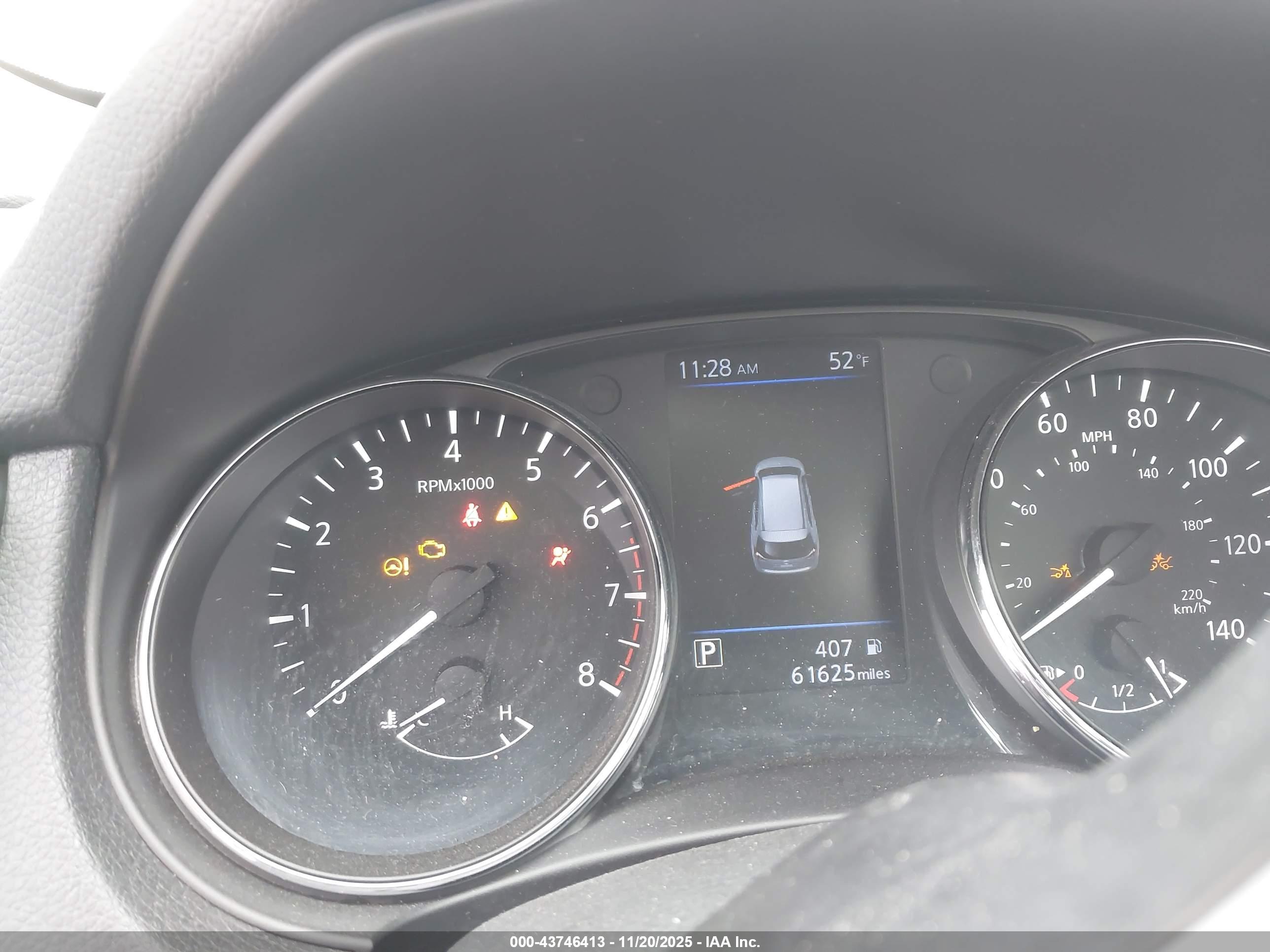 NISSAN ROGUE image 7