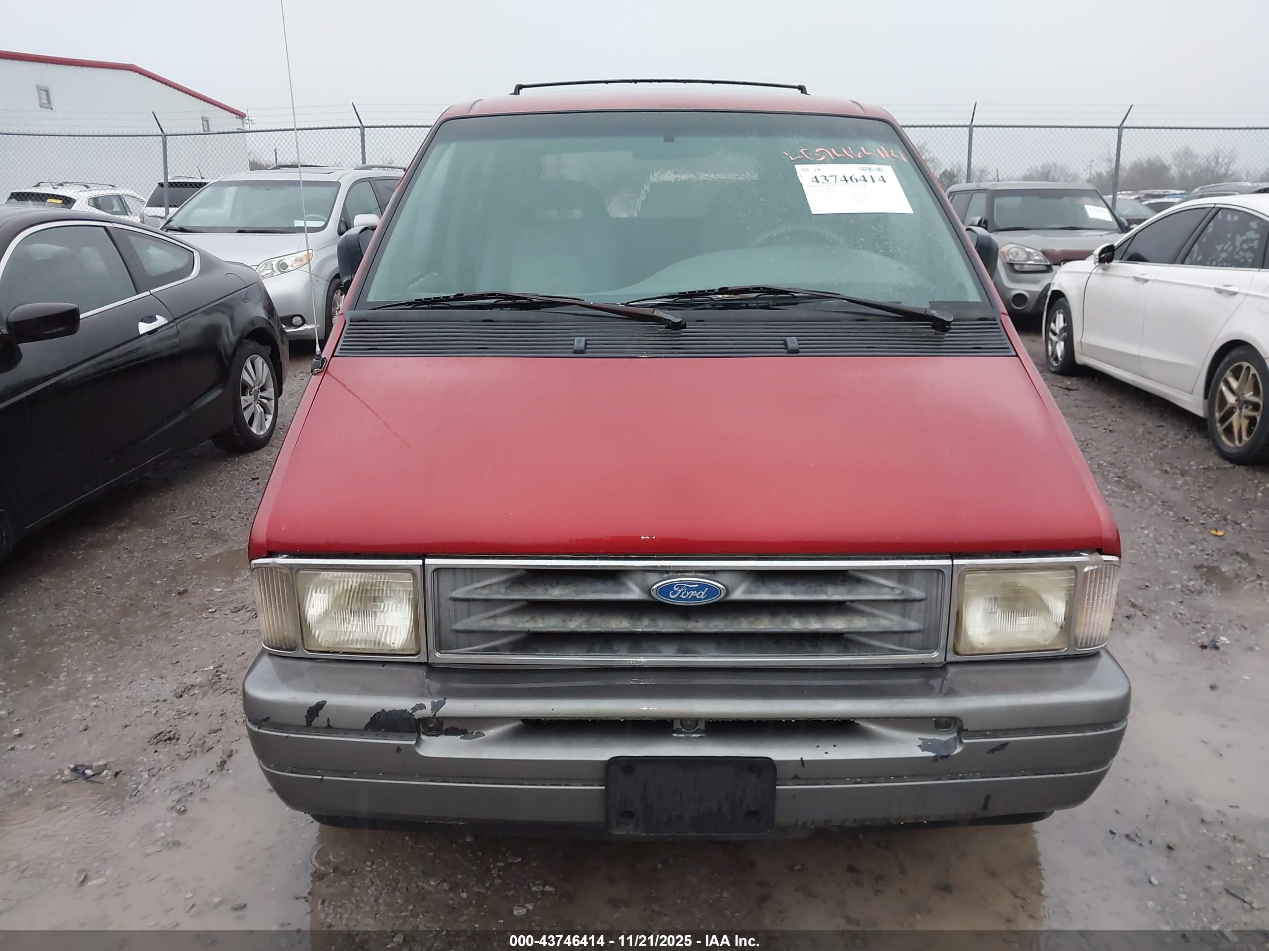 FORD AEROSTAR image 6