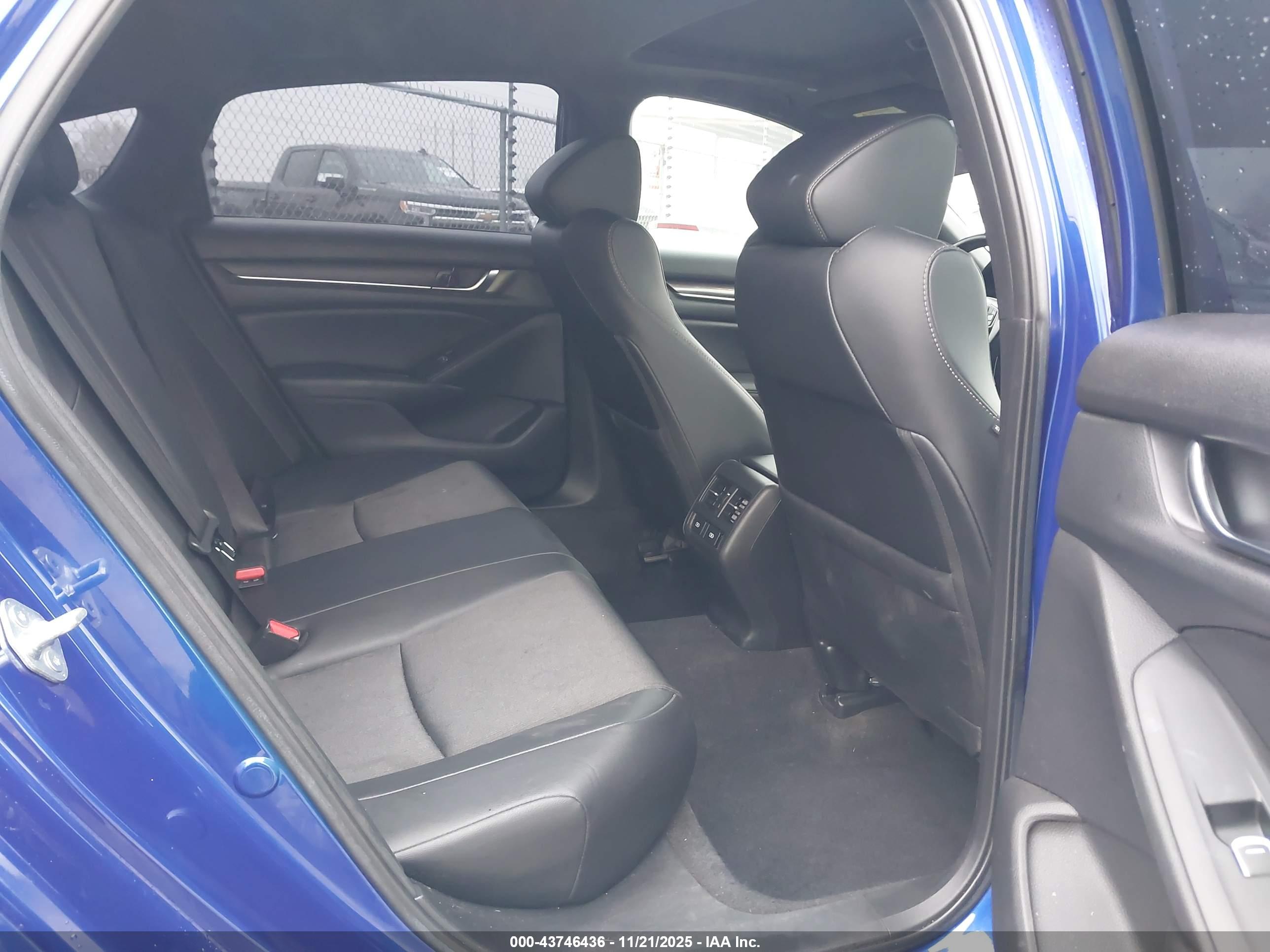 HONDA ACCORD image 8