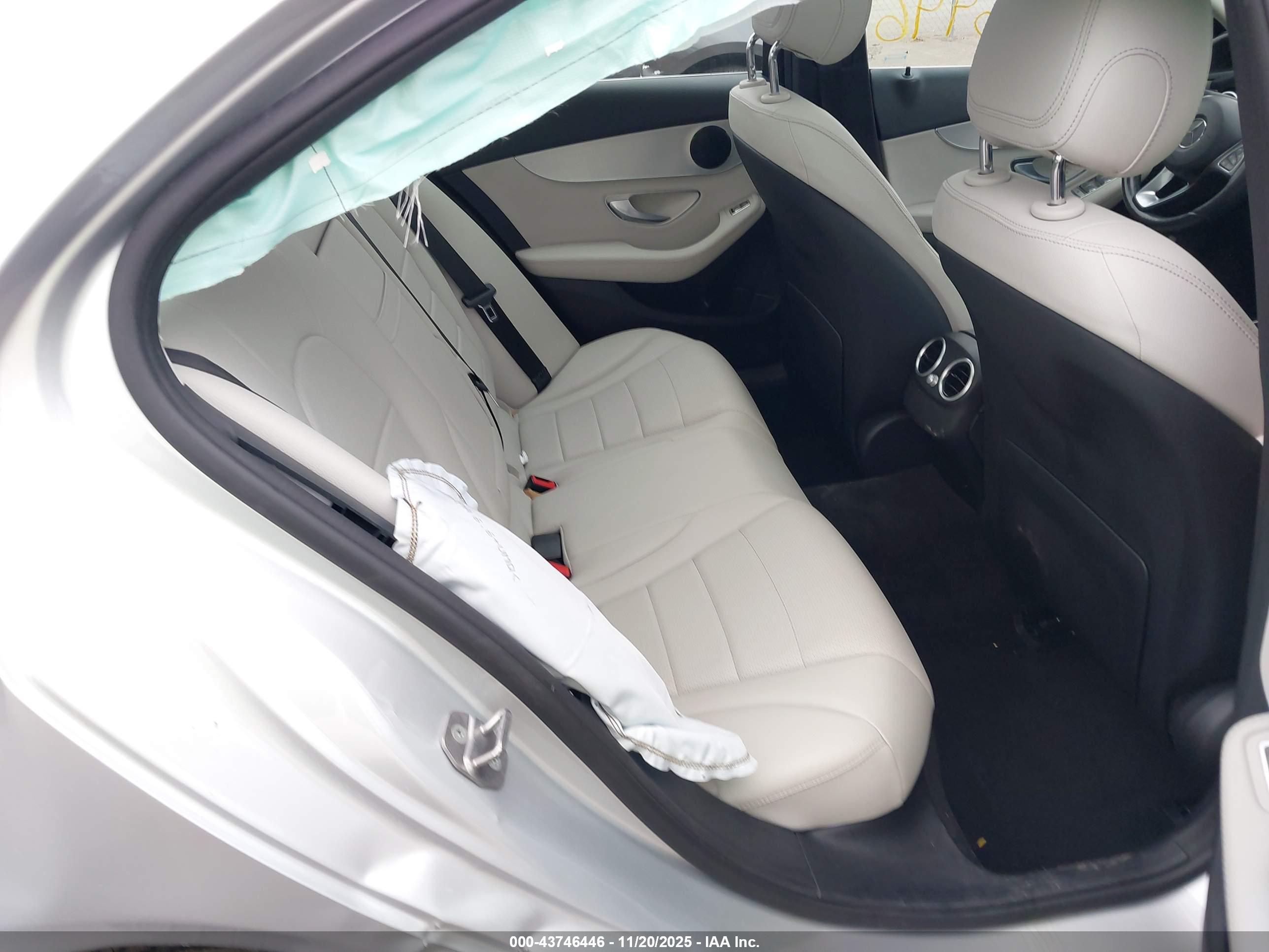 MERCEDES-BENZ C image 8