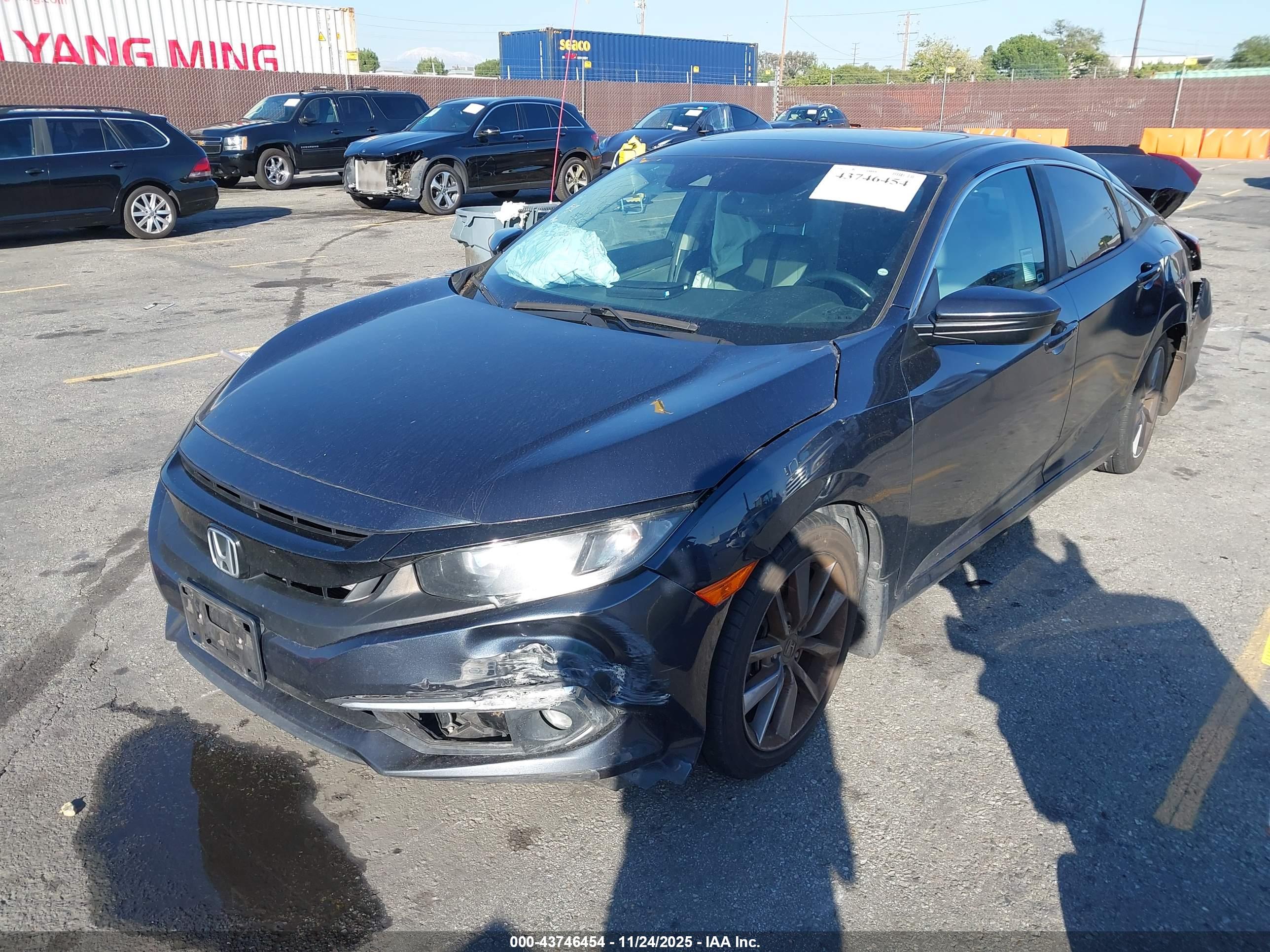 HONDA CIVIC image 2