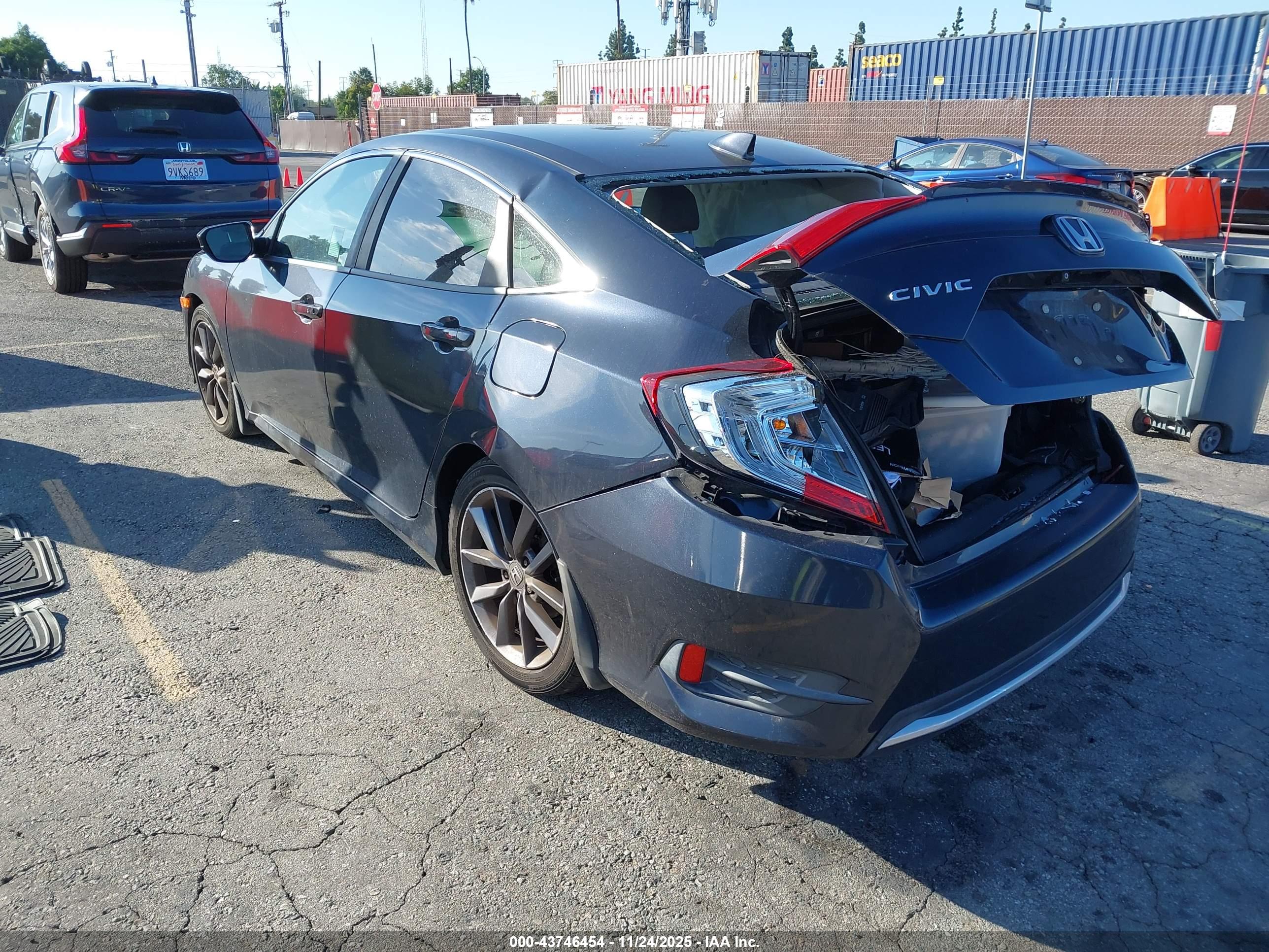 HONDA CIVIC image 3