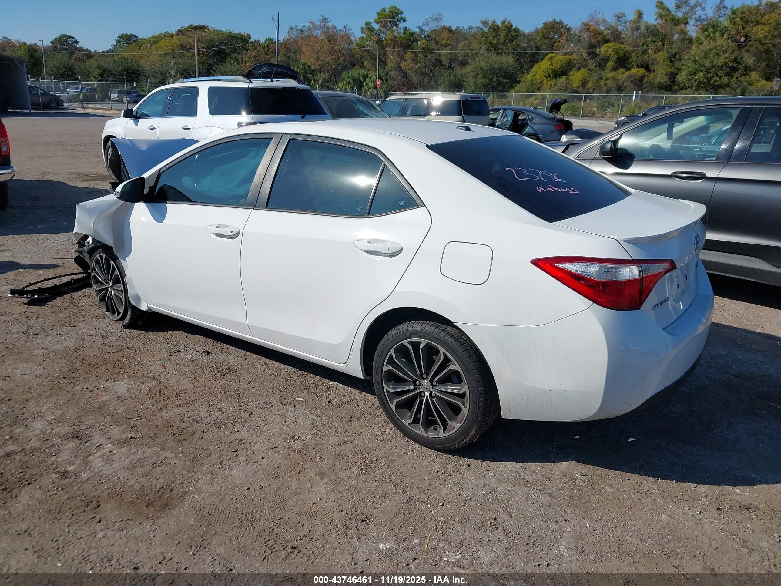 TOYOTA COROLLA image 3