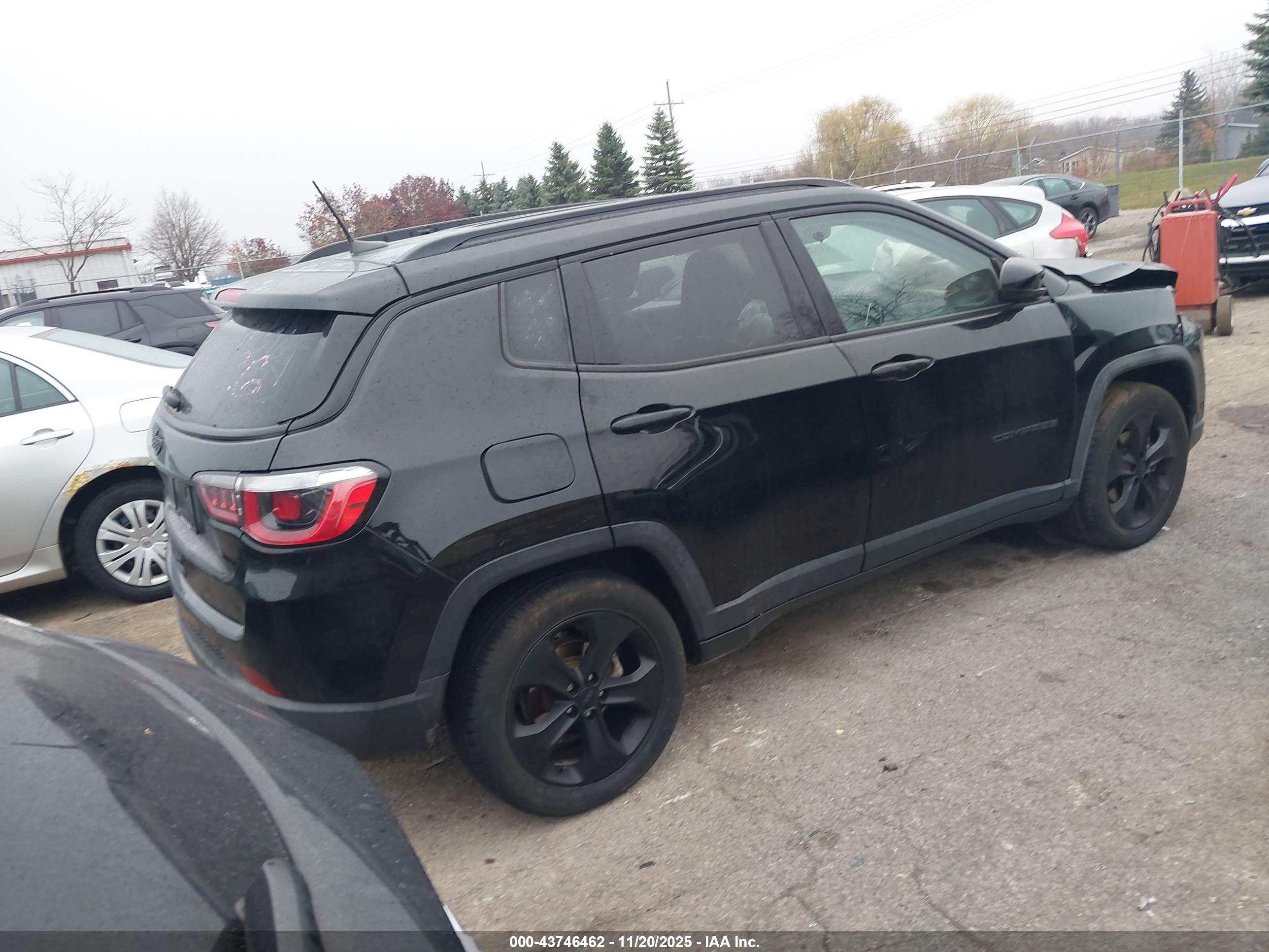 JEEP COMPASS image 4