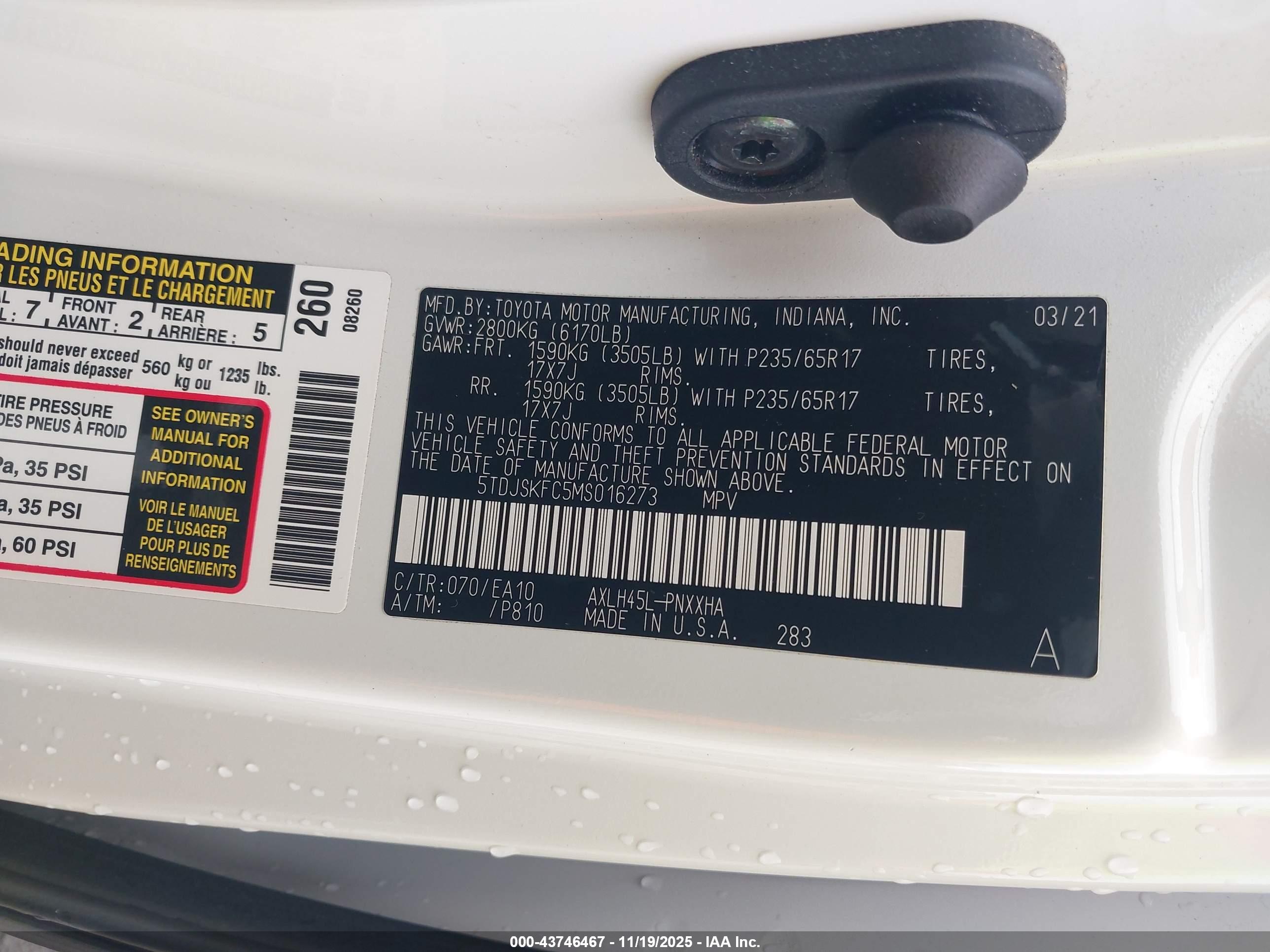 TOYOTA SIENNA image 9
