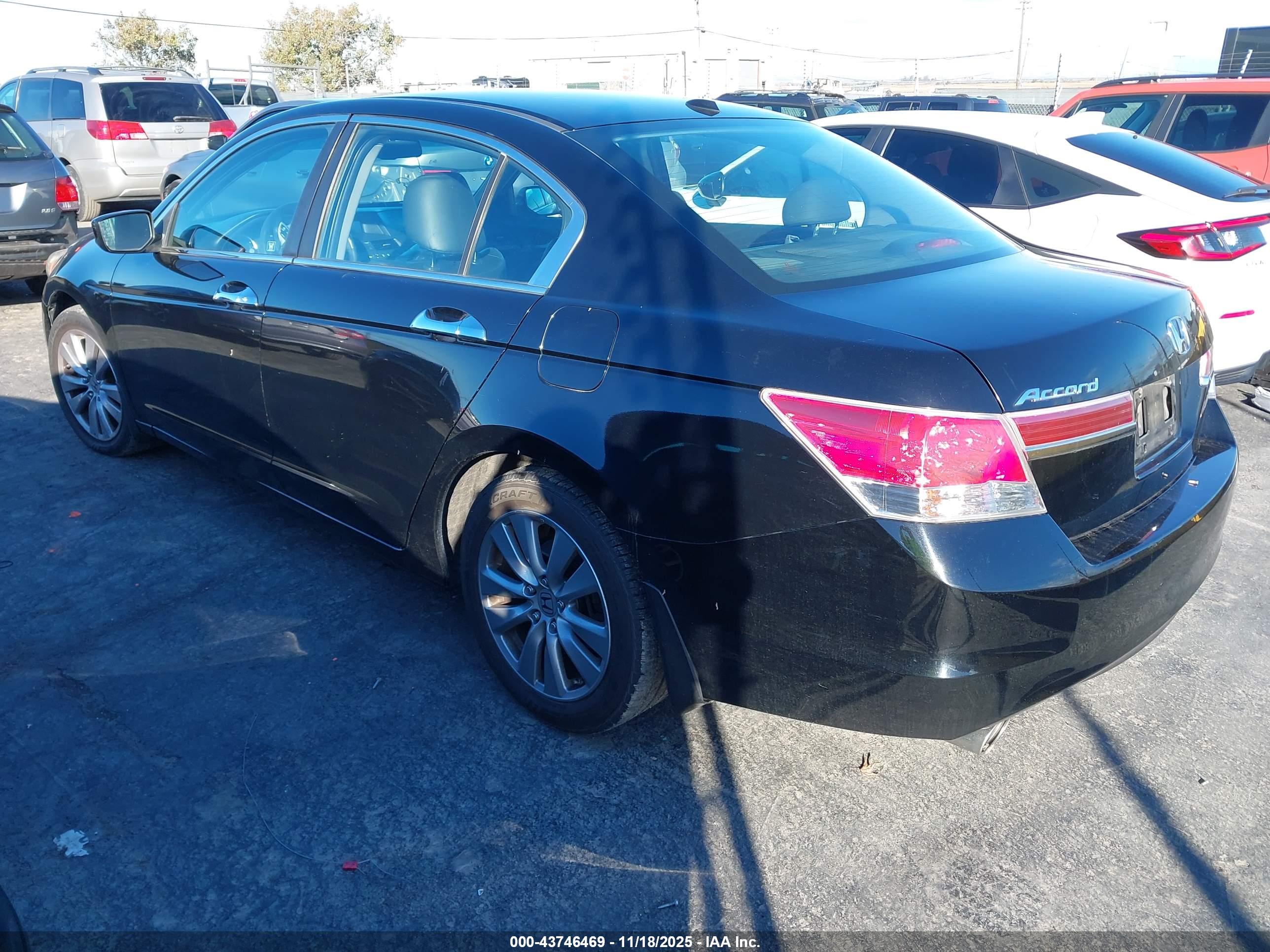 HONDA ACCORD image 3