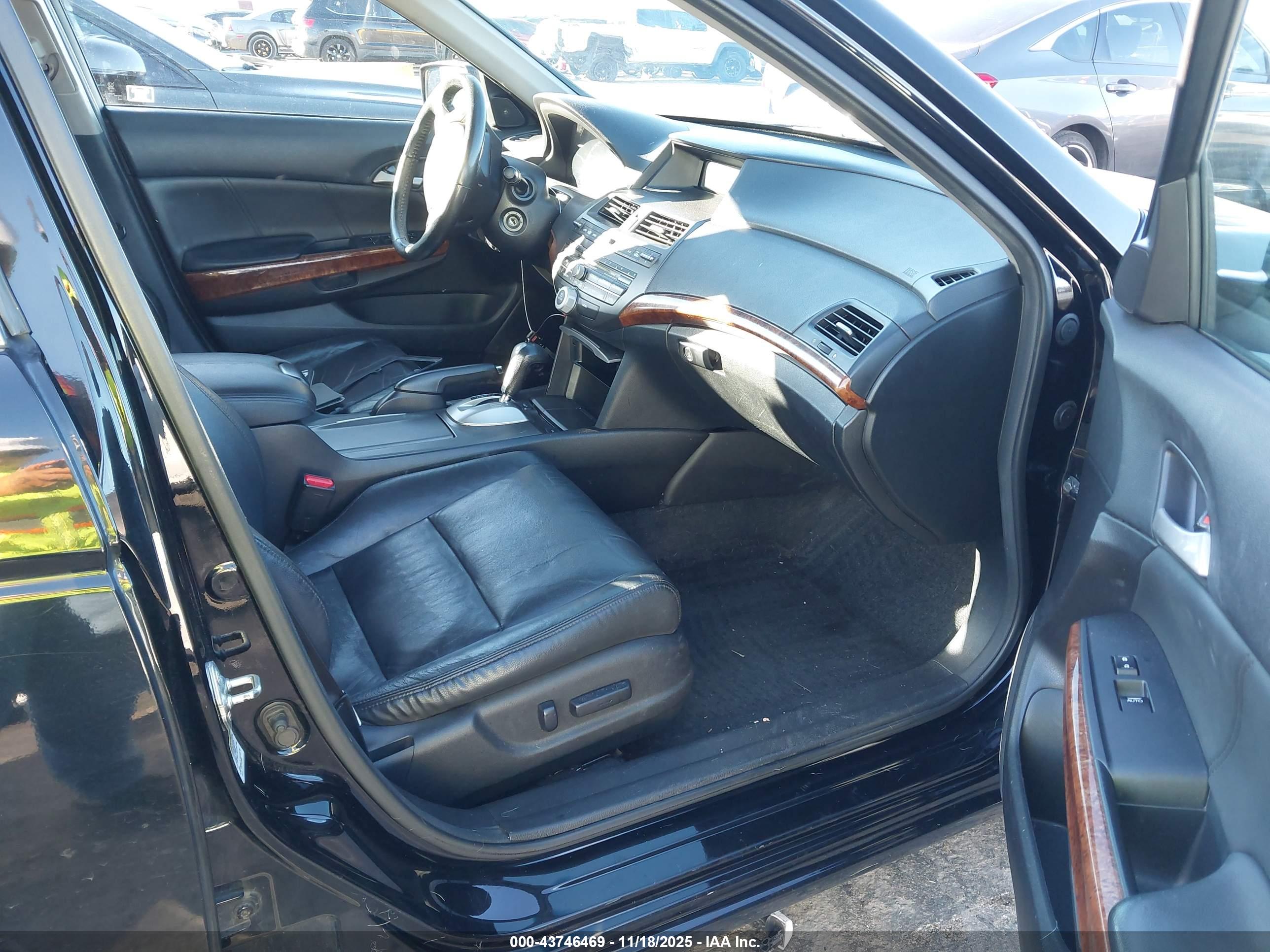HONDA ACCORD image 5