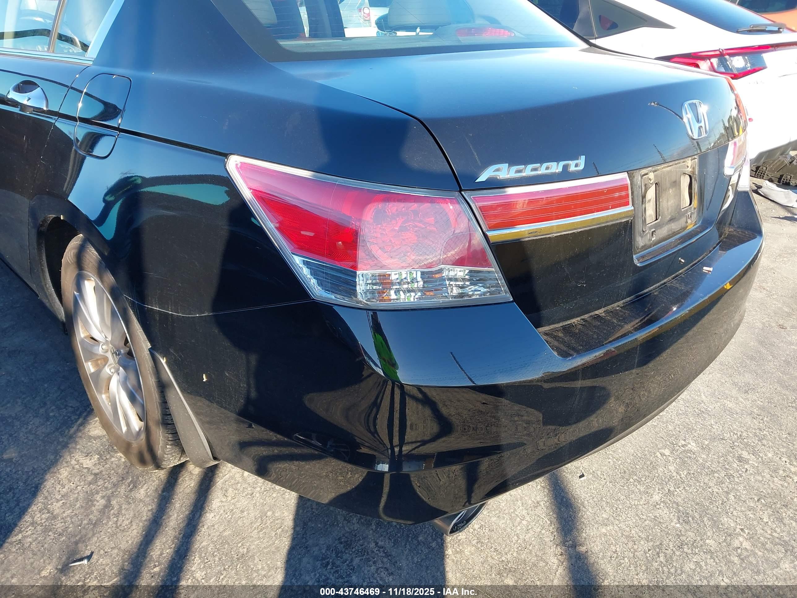 HONDA ACCORD image 6