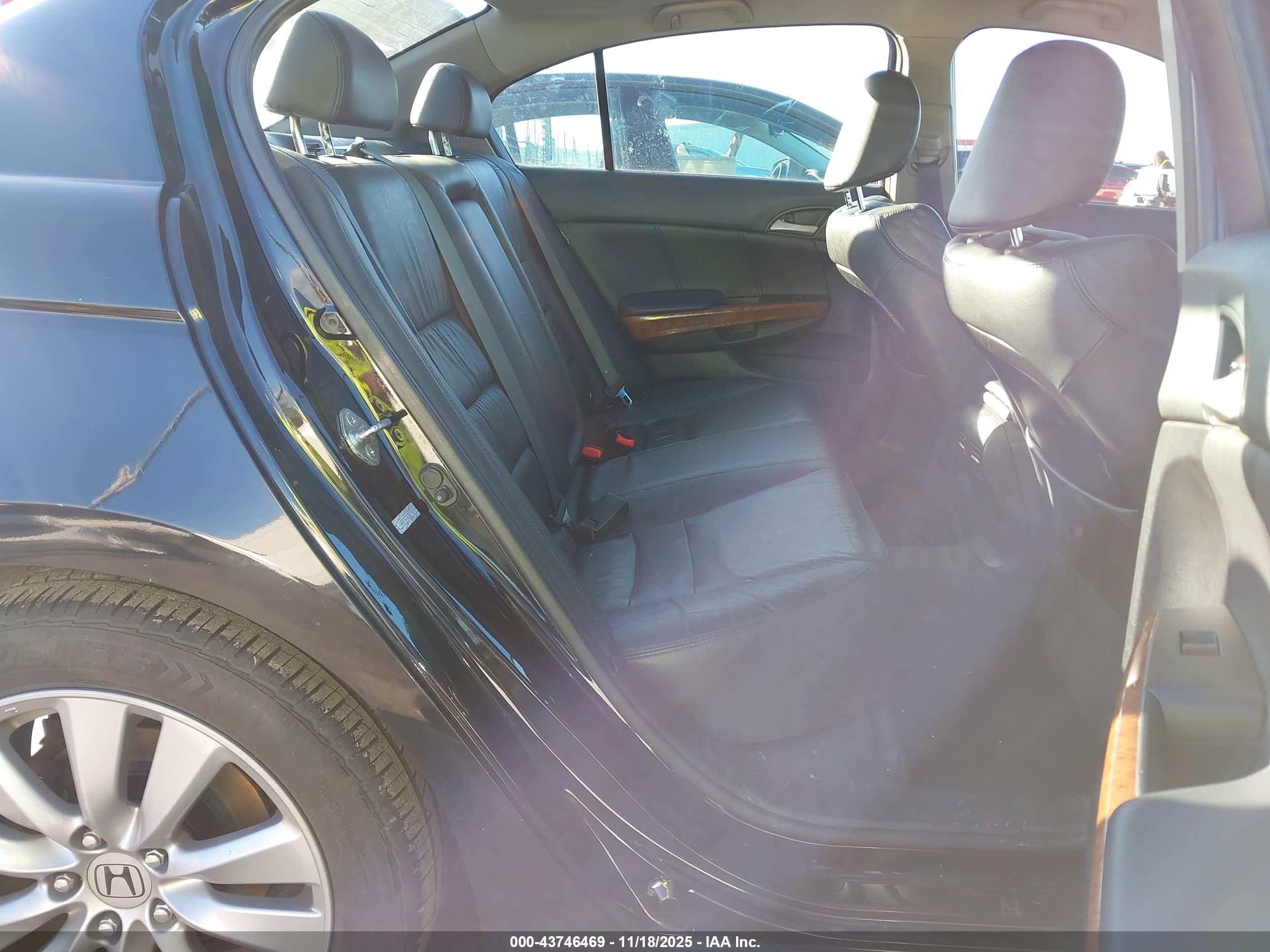 HONDA ACCORD image 8