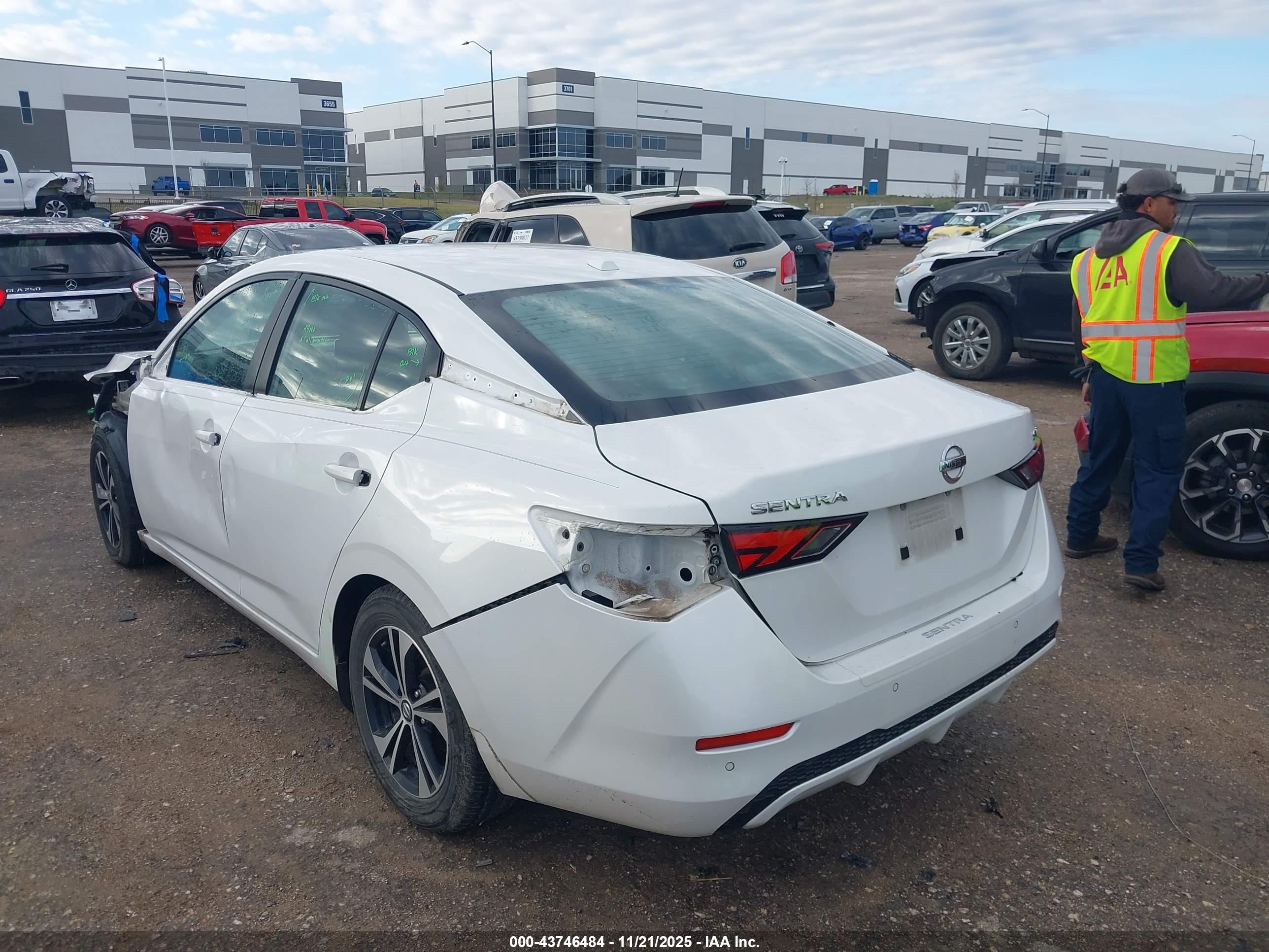 NISSAN SENTRA image 3