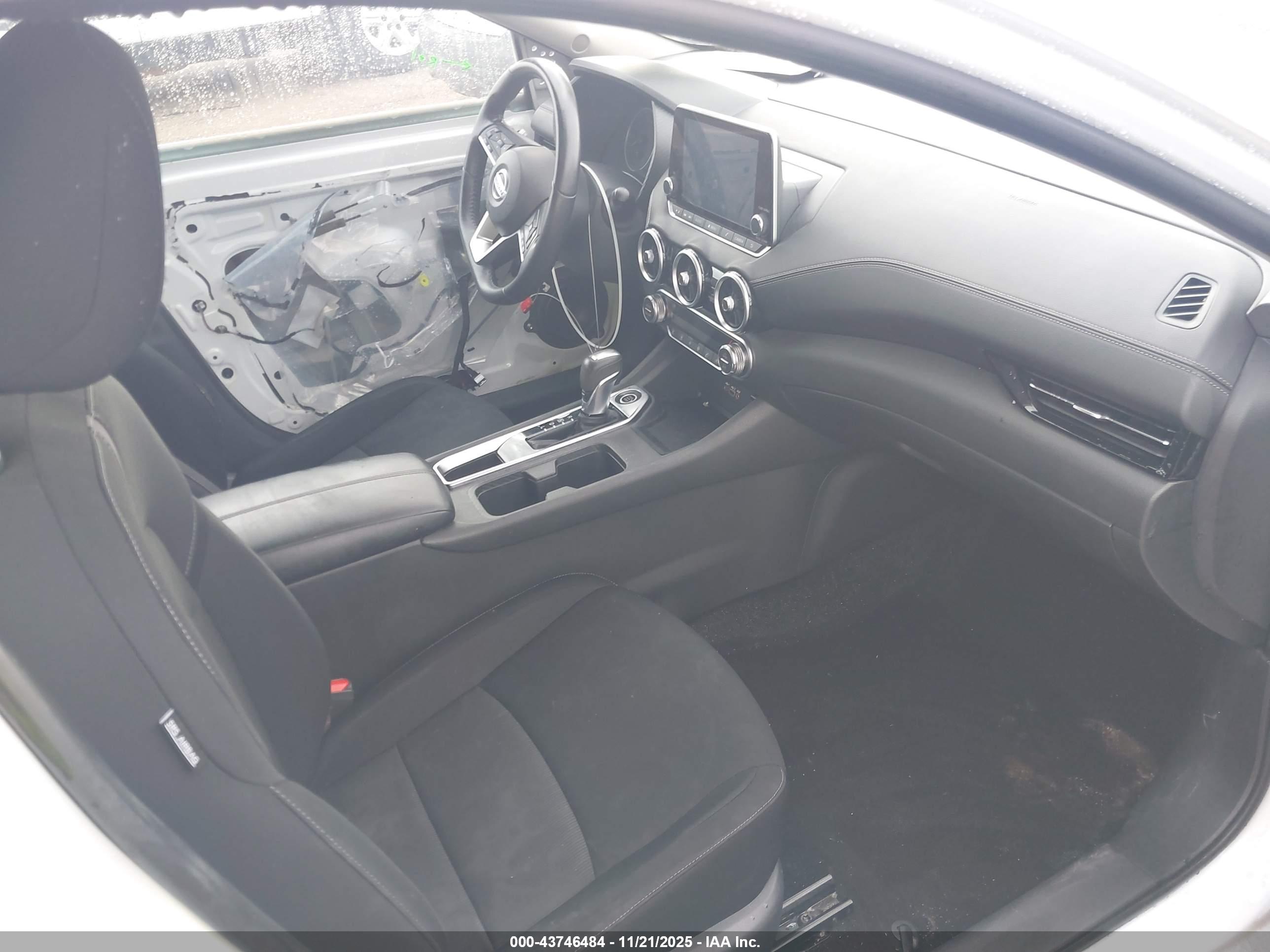 NISSAN SENTRA image 5