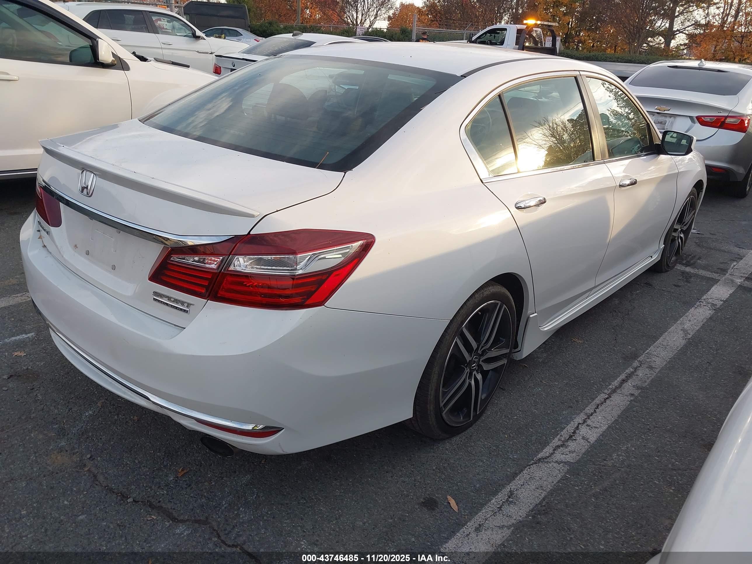 HONDA ACCORD image 4
