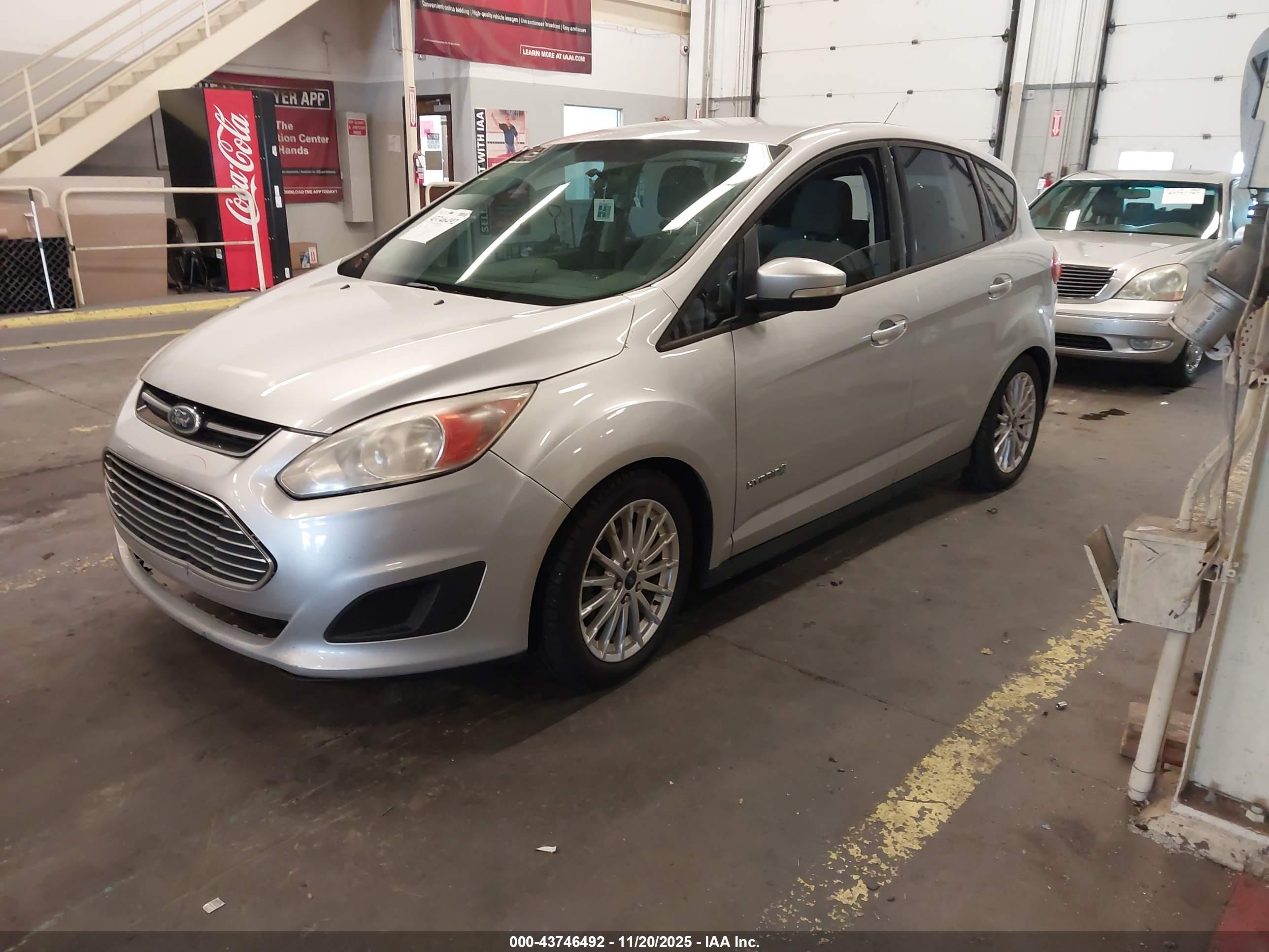 FORD C-MAX image 2
