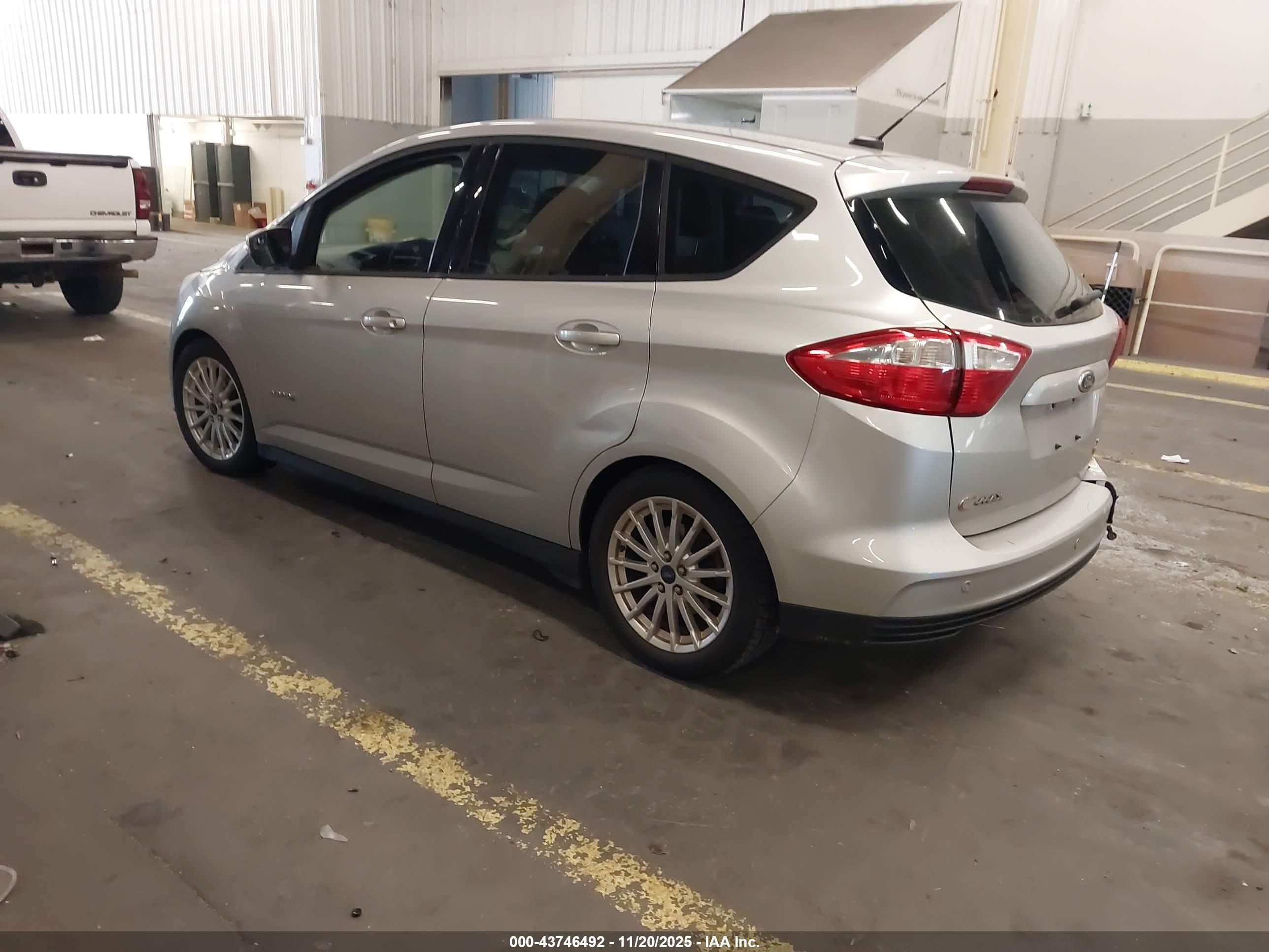 FORD C-MAX image 3