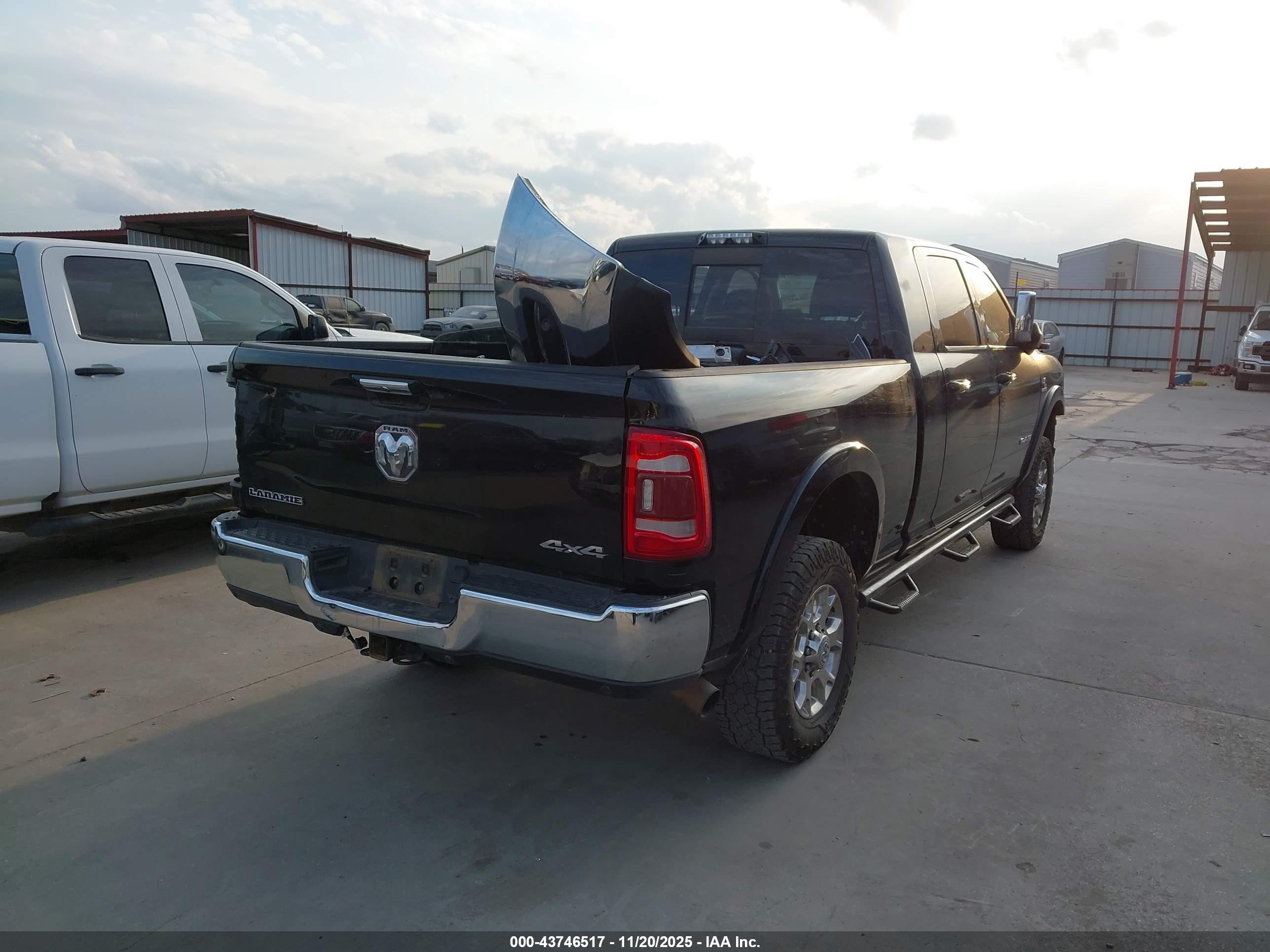 RAM 2500 image 4