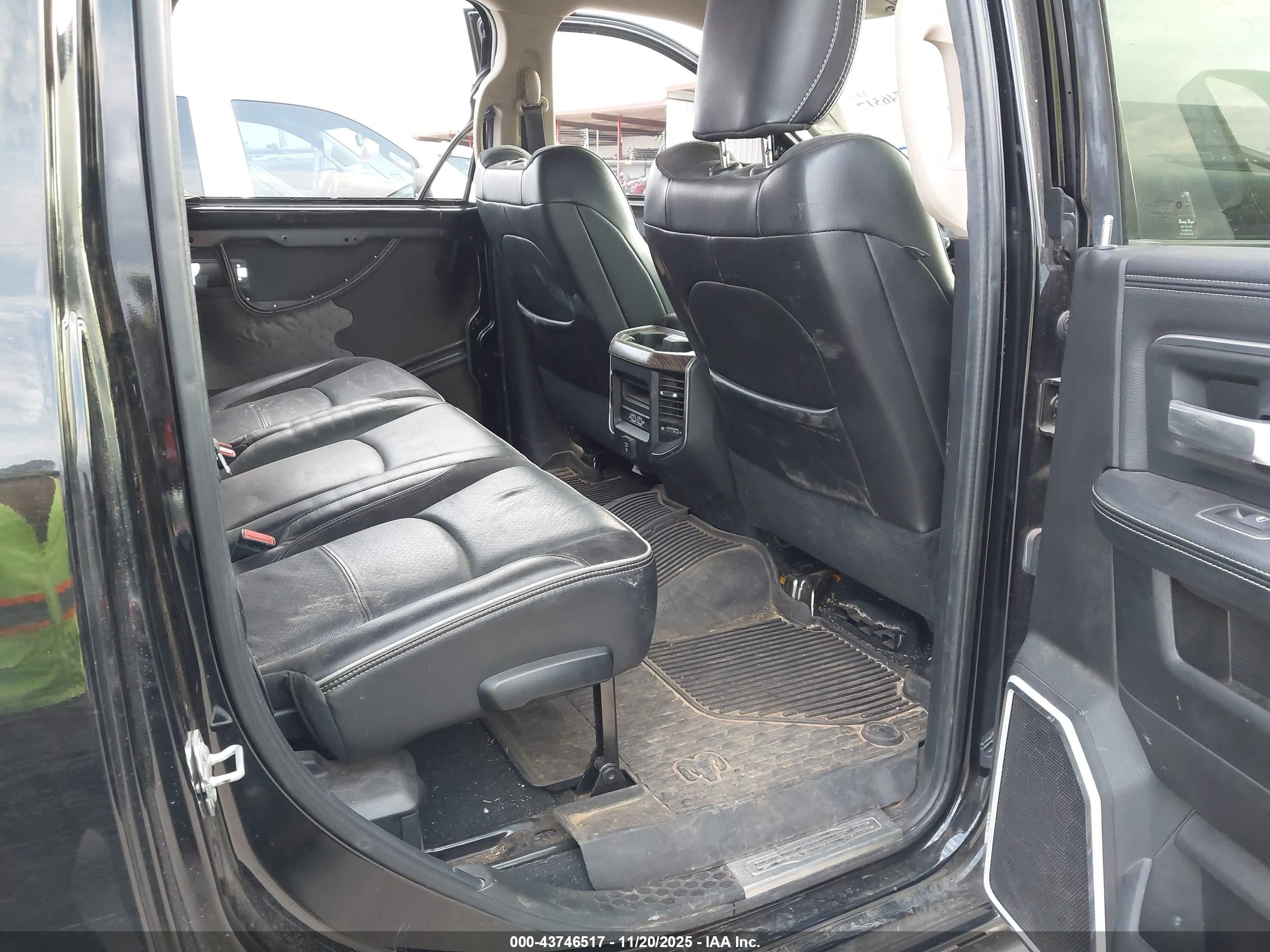 RAM 2500 image 8