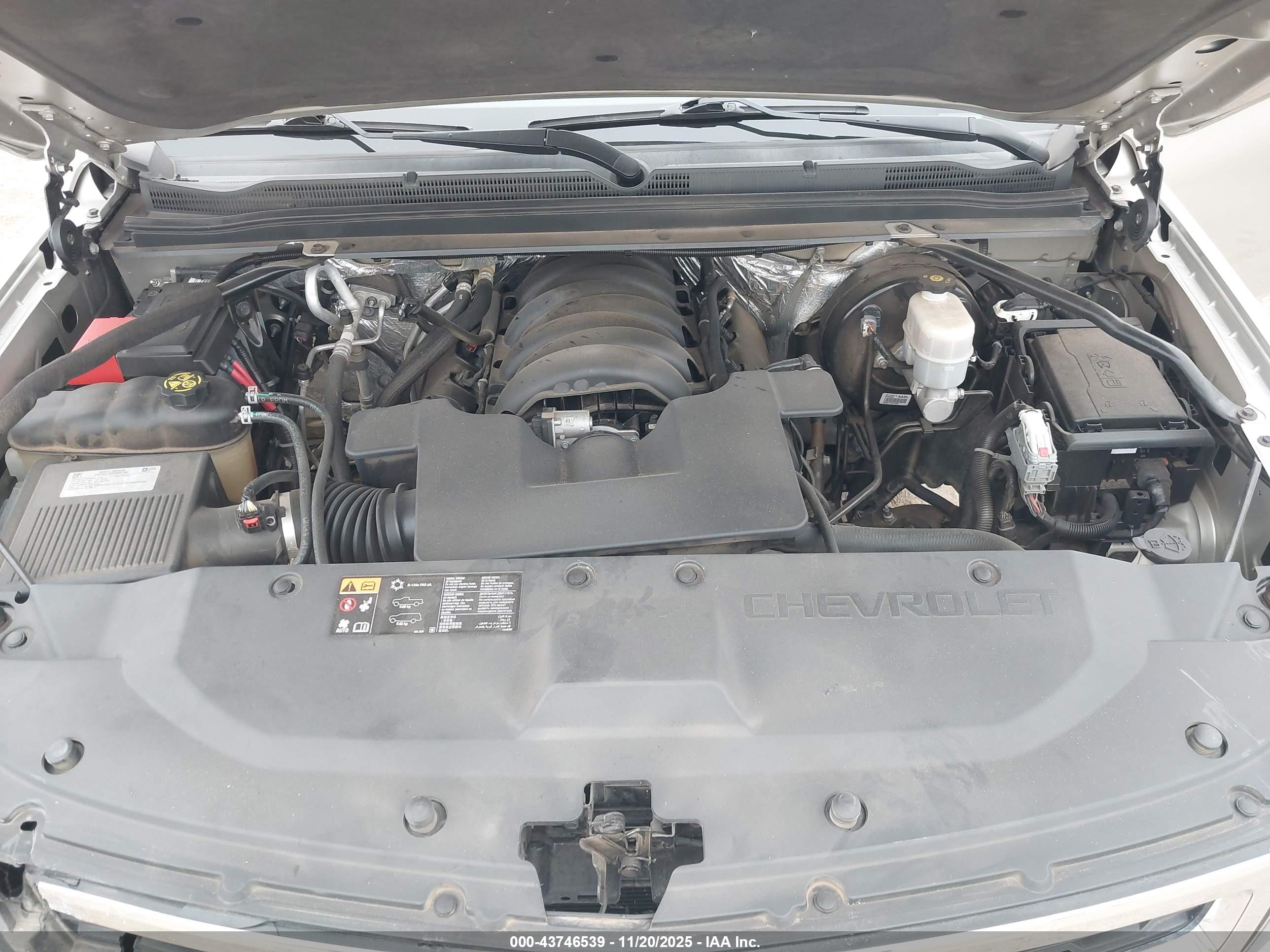 CHEVROLET TAHOE image 10