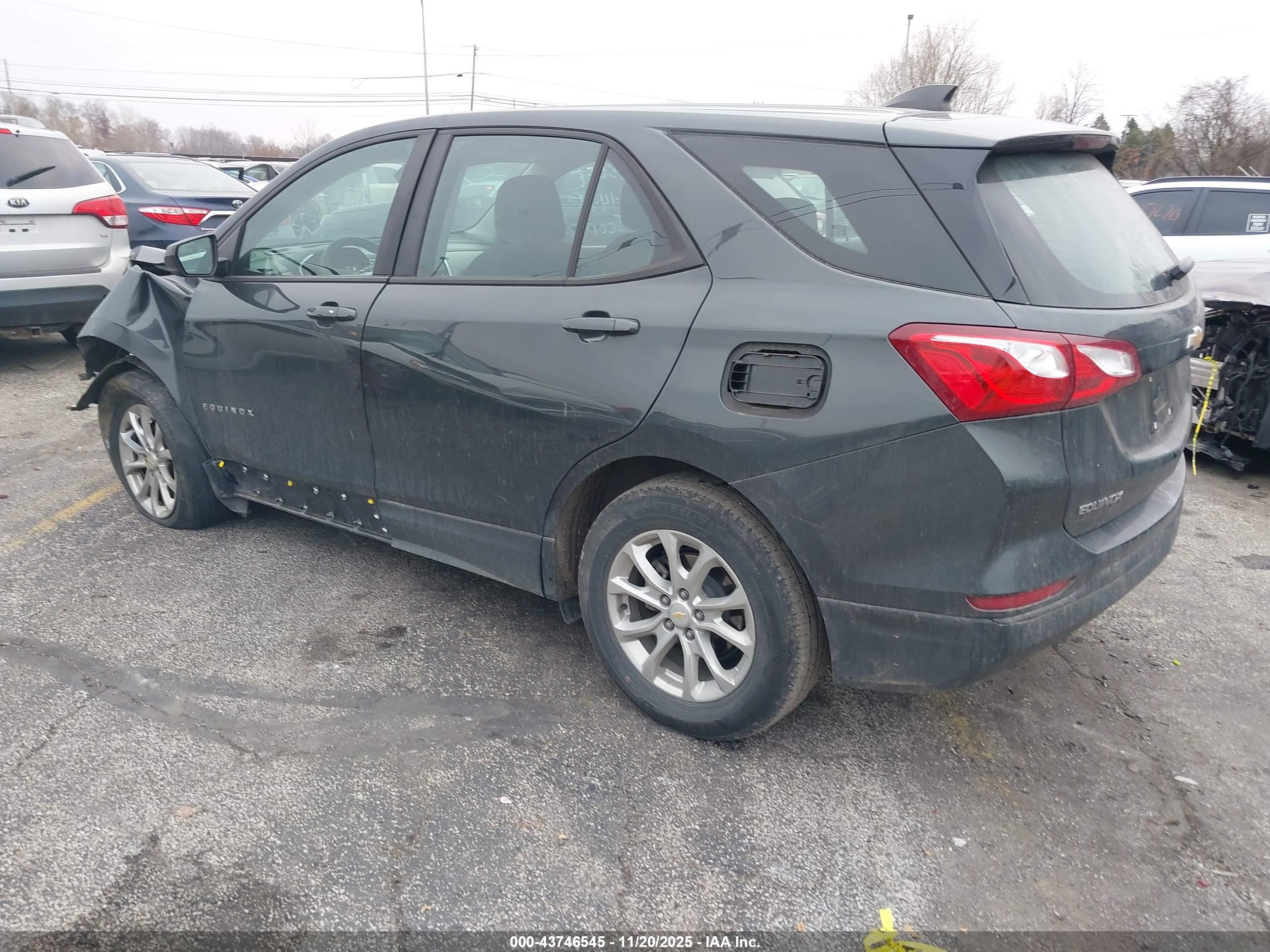 CHEVROLET EQUINOX image 3