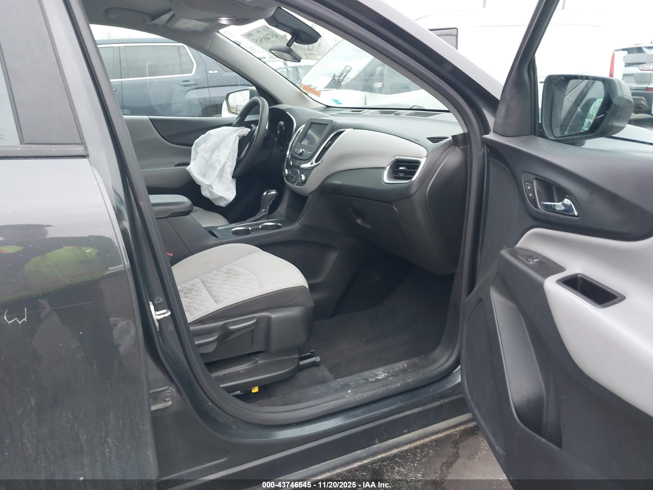 CHEVROLET EQUINOX image 5